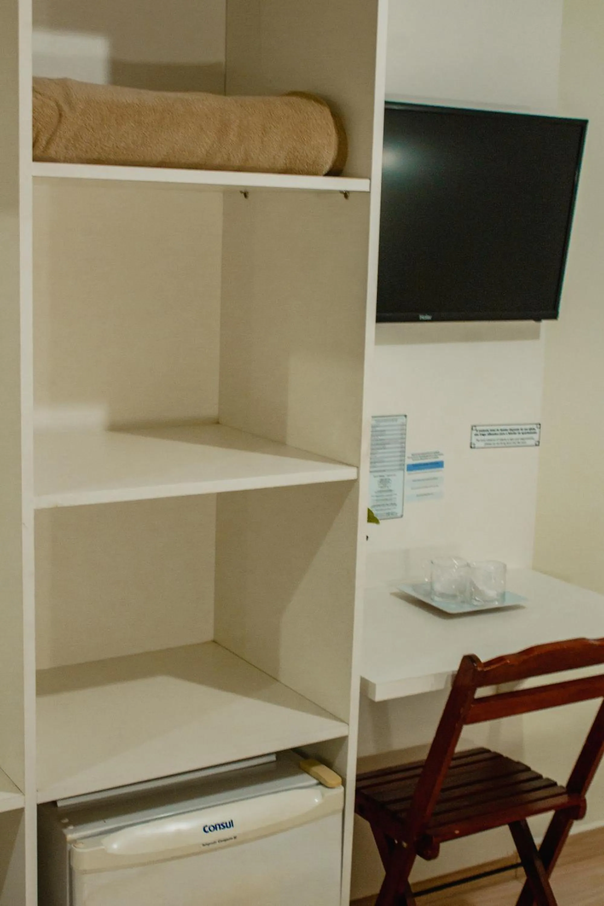 TV and multimedia in Hotel e Pousada Caroline