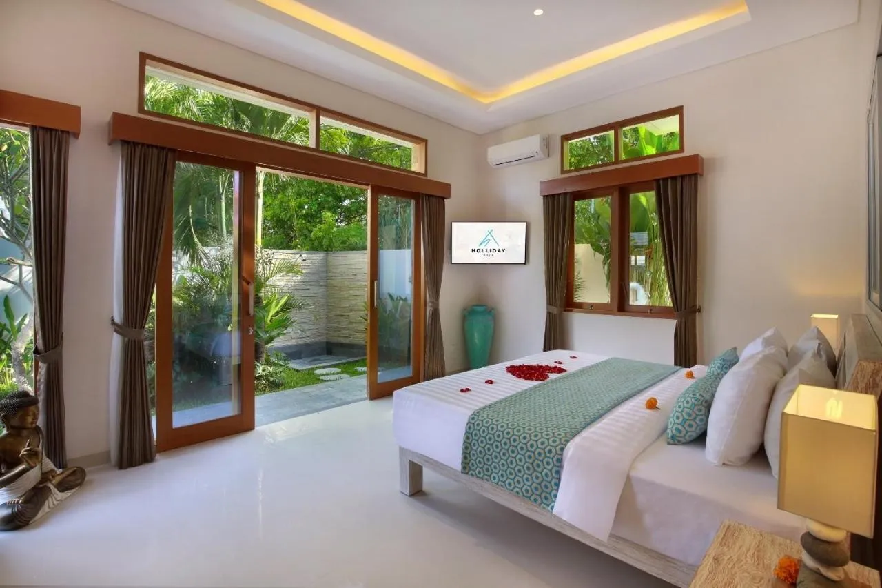 Bedroom, Bed in Holl Villa by Wildflower Group