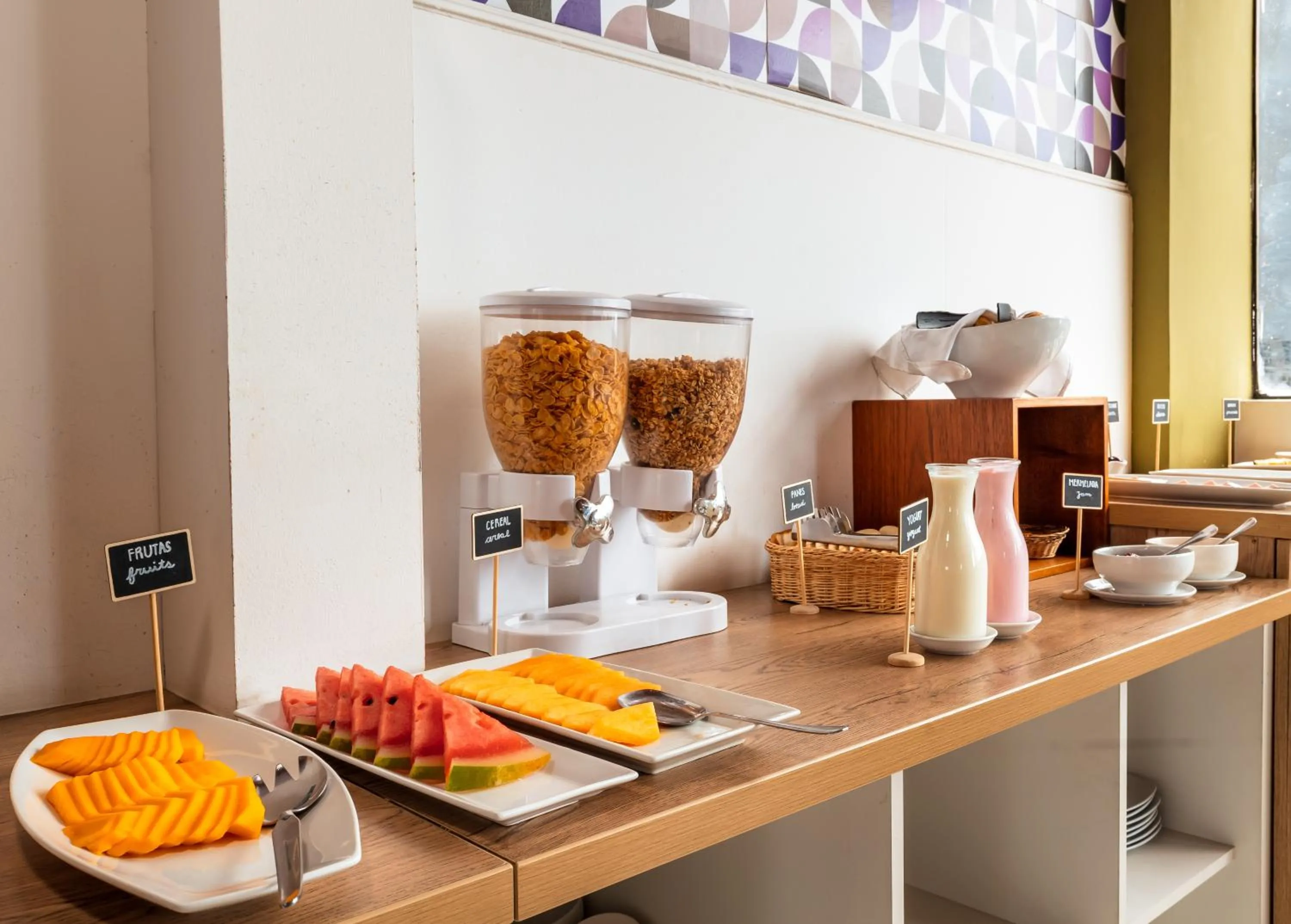 Breakfast in Miraflores Suites Centro