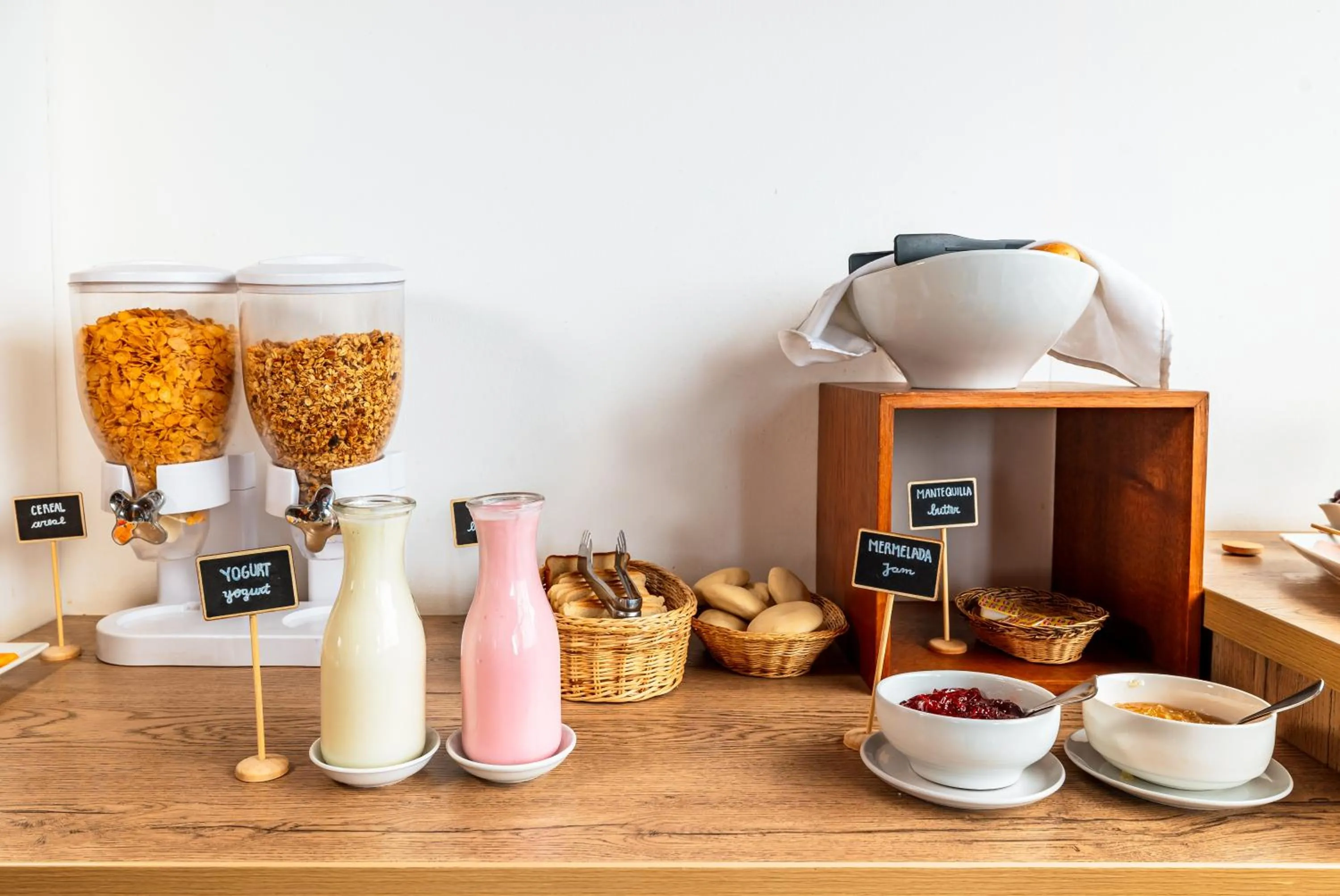 Breakfast in Miraflores Suites Centro