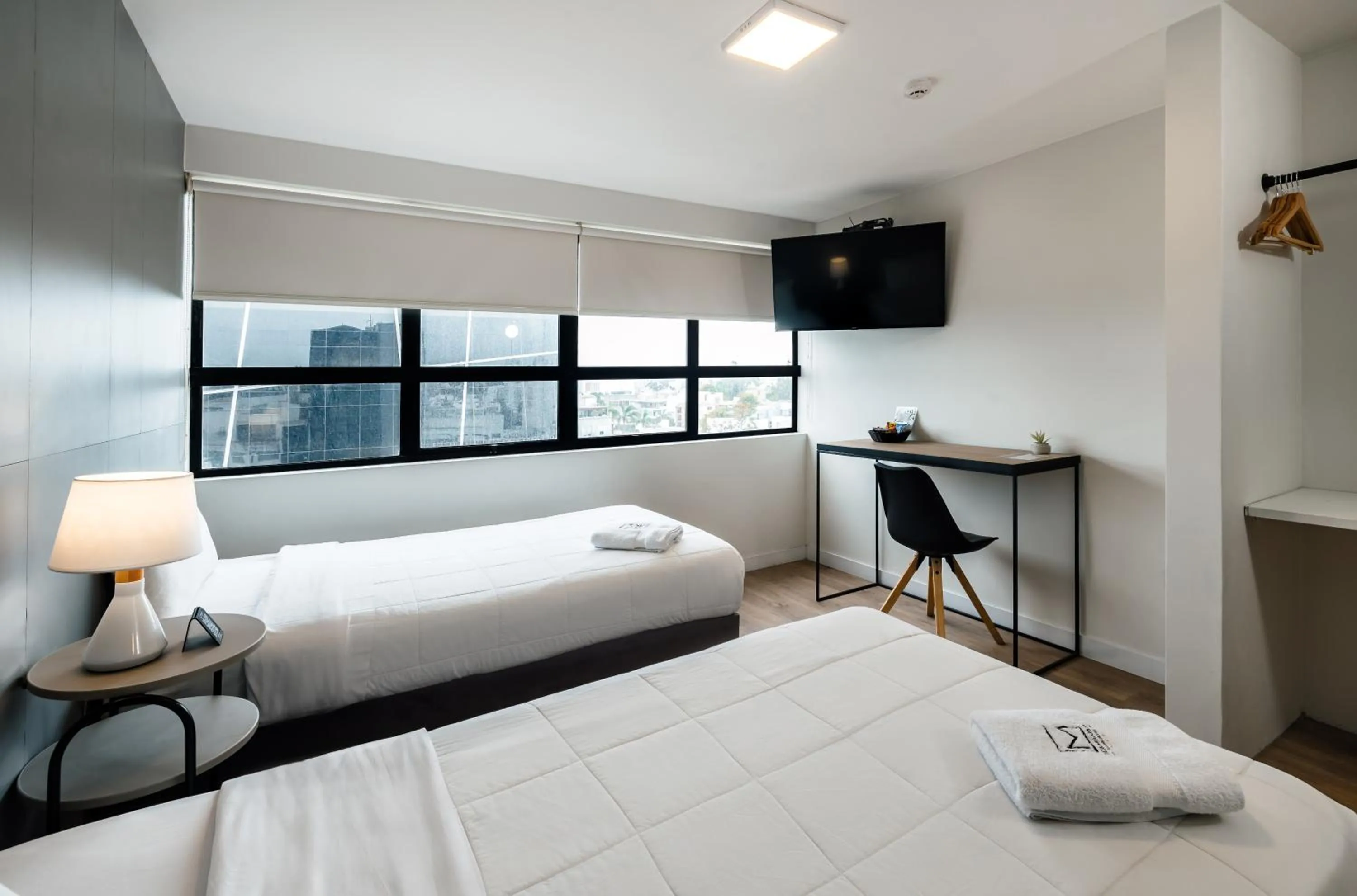 TV and multimedia, Bed in Miraflores Suites Centro