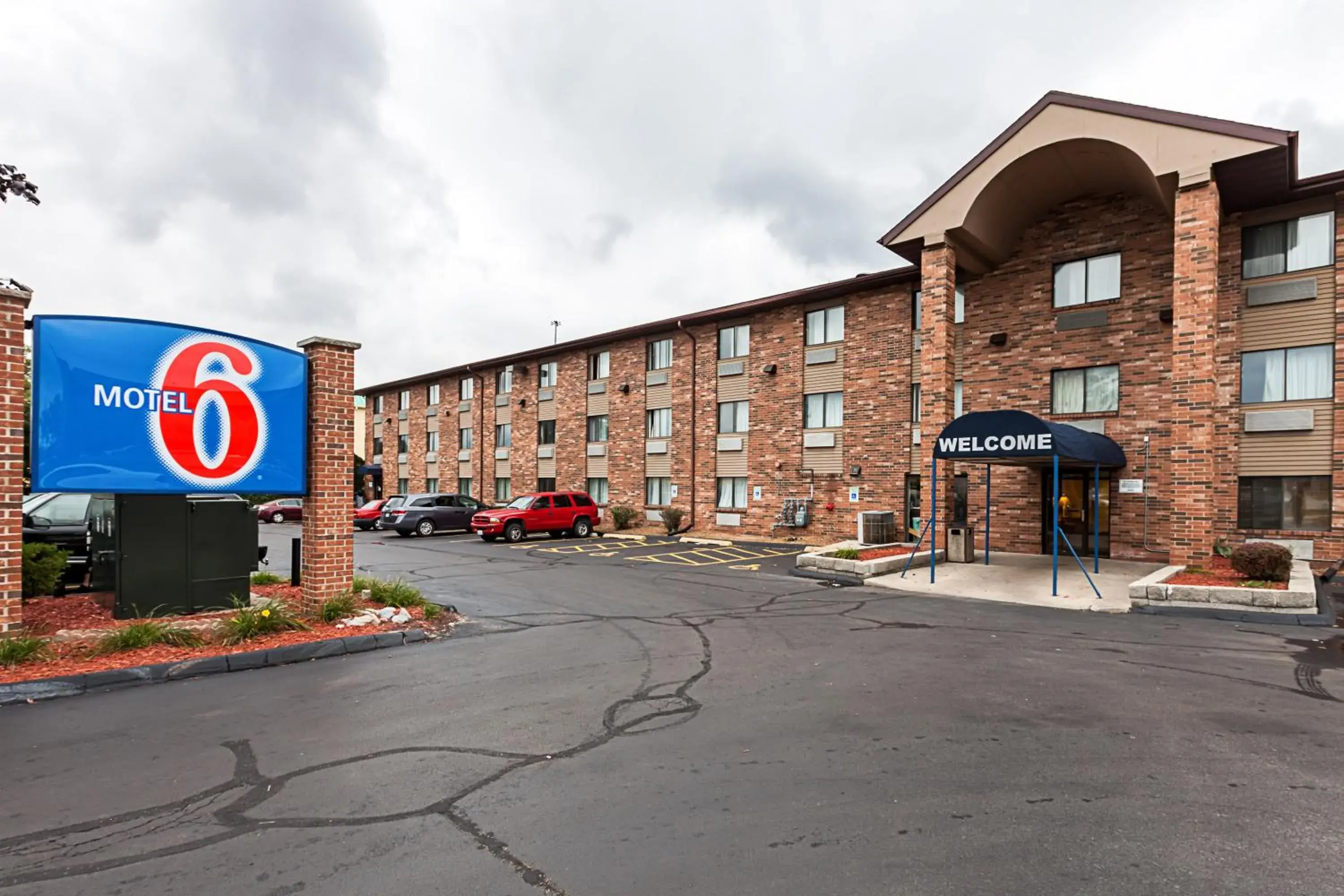Motel 6-Milwaukee, WI - Glendale Motel 6-Milwaukee, WI - Glendale