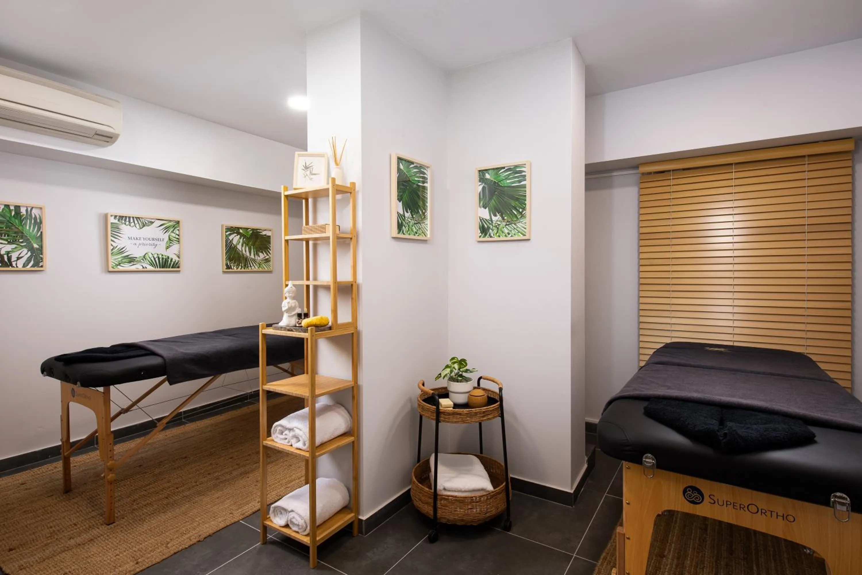 Massage in Athenian Riviera Hotel& Suites
