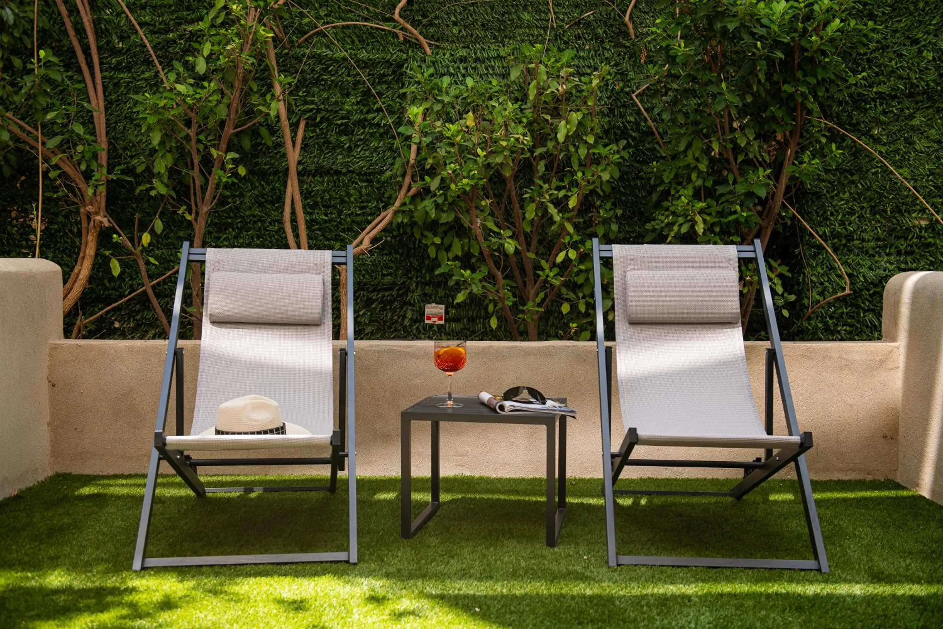 Garden in Athenian Riviera Hotel& Suites