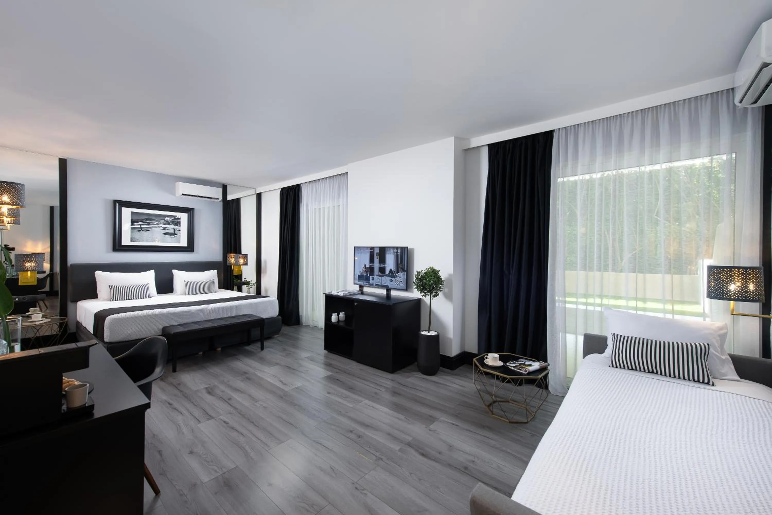 Bedroom, Bed in Athenian Riviera Hotel& Suites