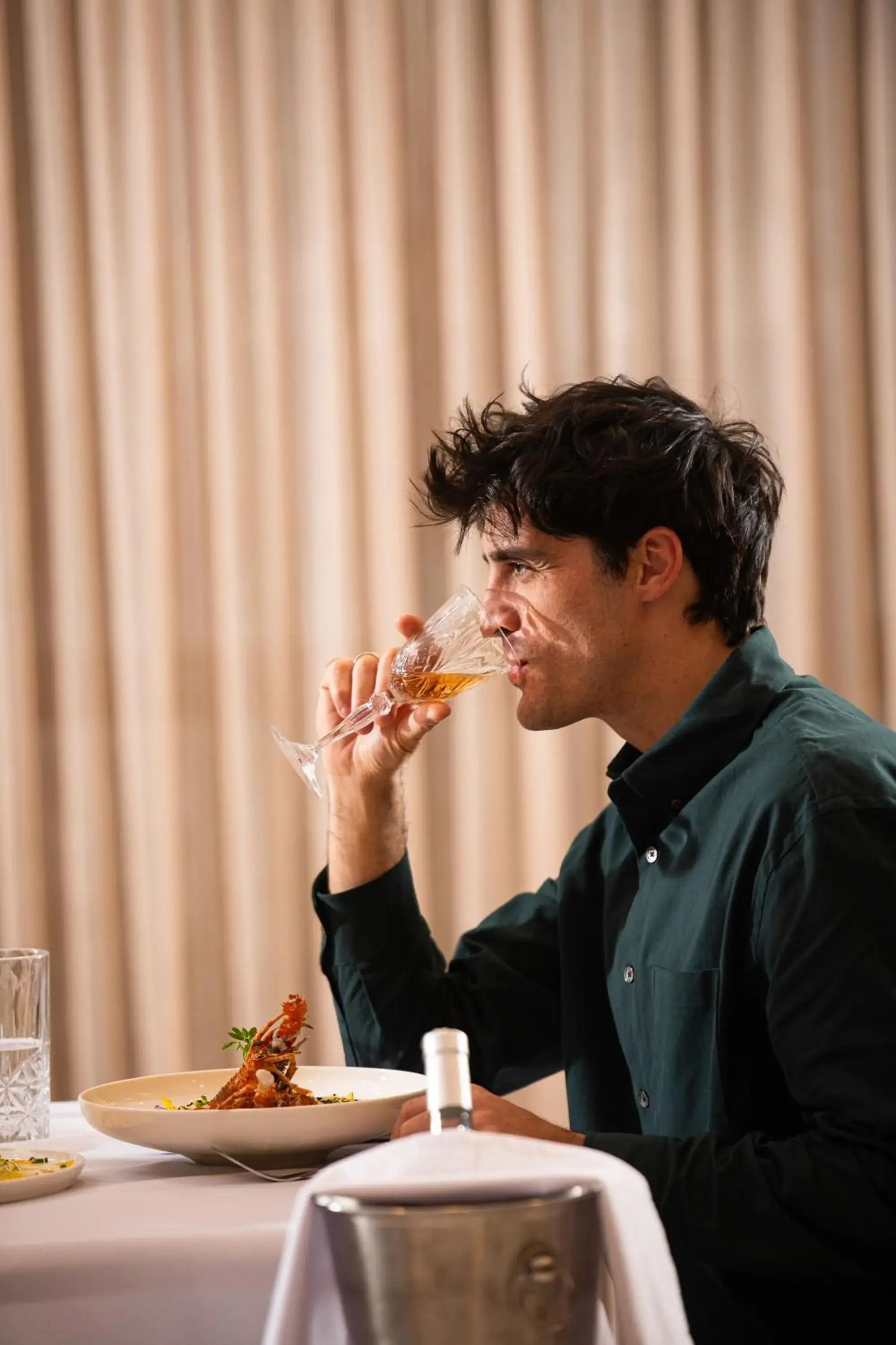 Restaurant/places to eat in Athenian Riviera Hotel& Suites Restaurant/places to eat in Athenian Riviera Hotel& Suites