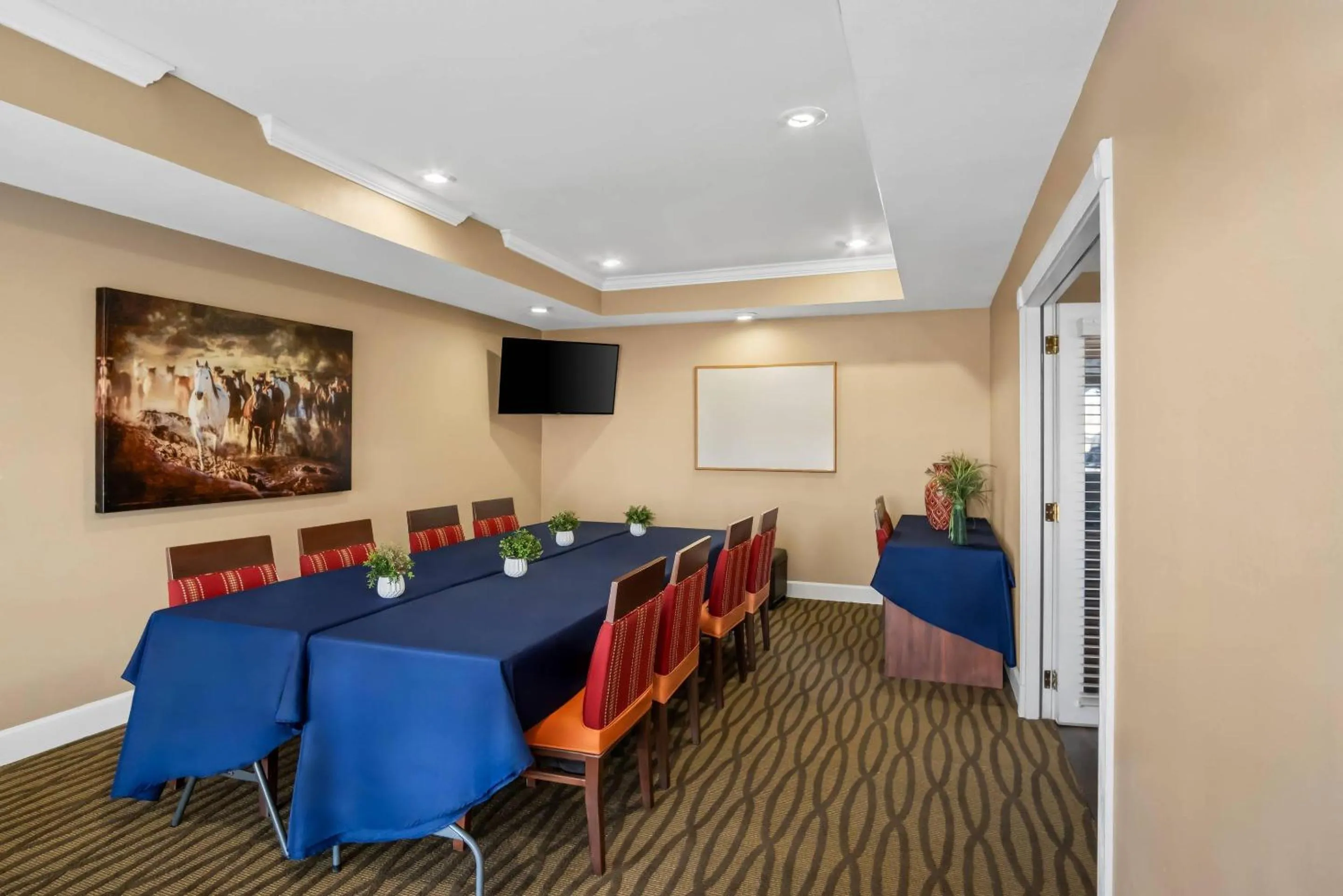 Meeting/conference room in Quality Suites Irving-Las Colinas