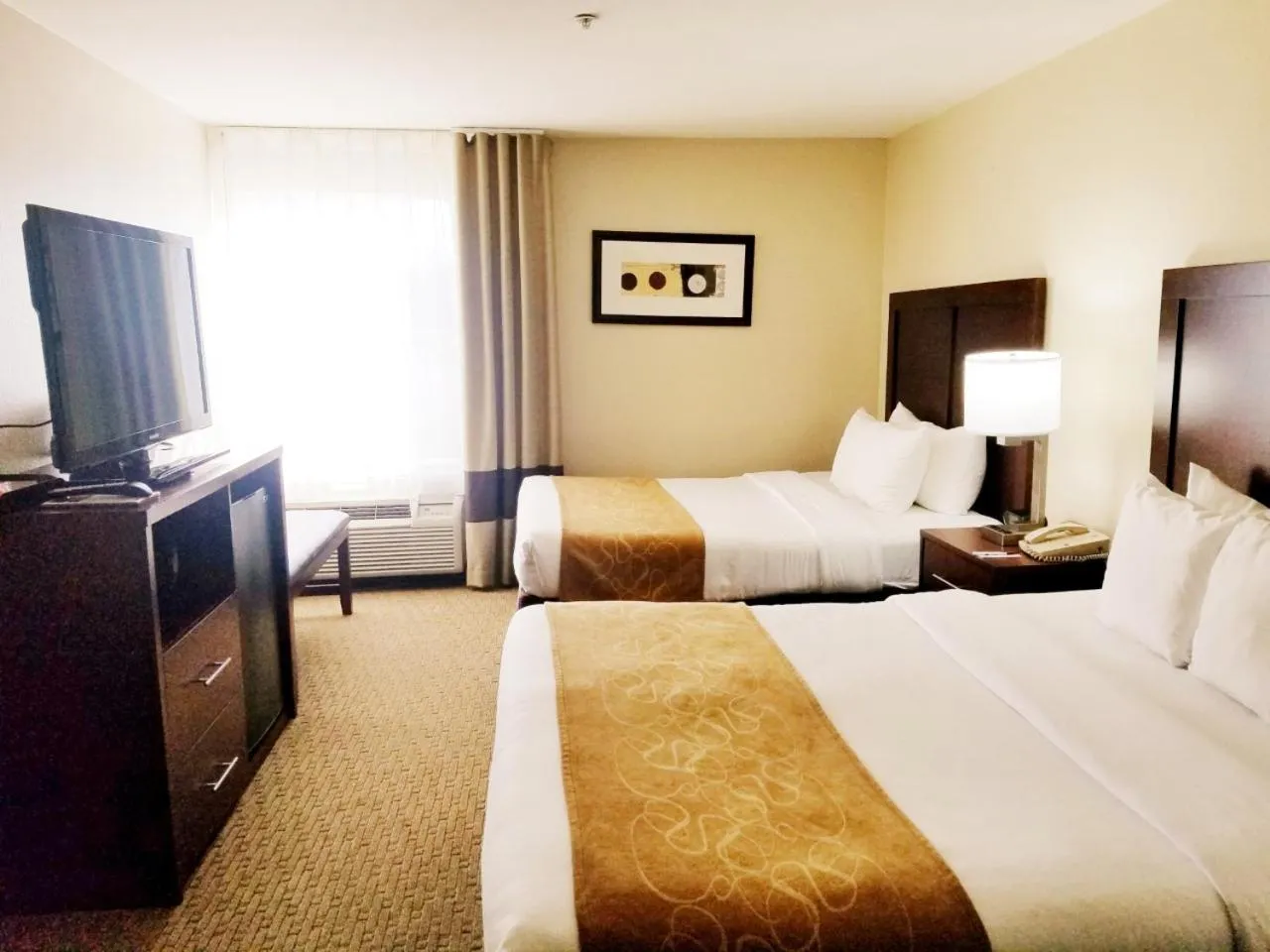 Bedroom, Bed in Quality Suites Irving-Las Colinas