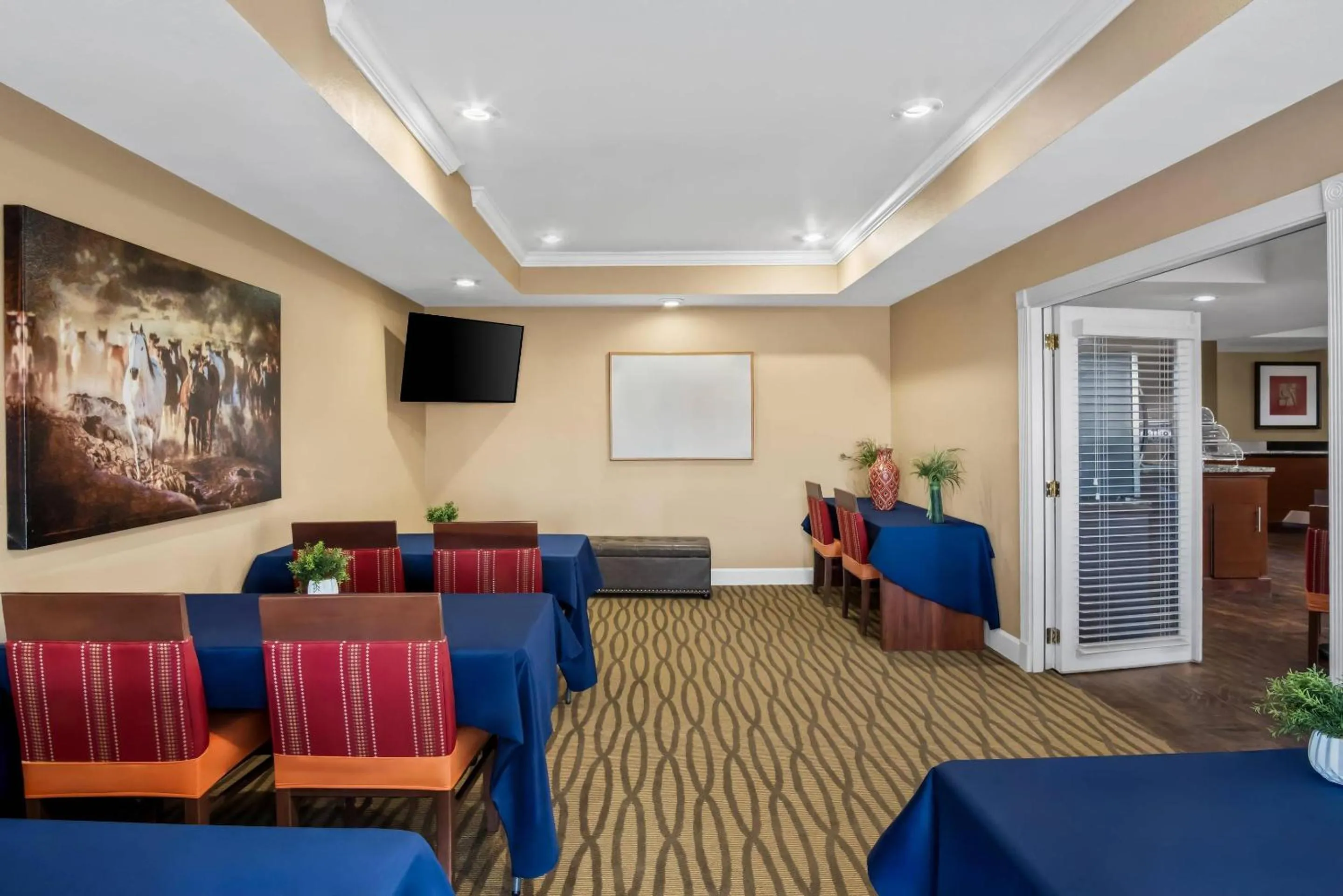 Meeting/conference room in Quality Suites Irving-Las Colinas