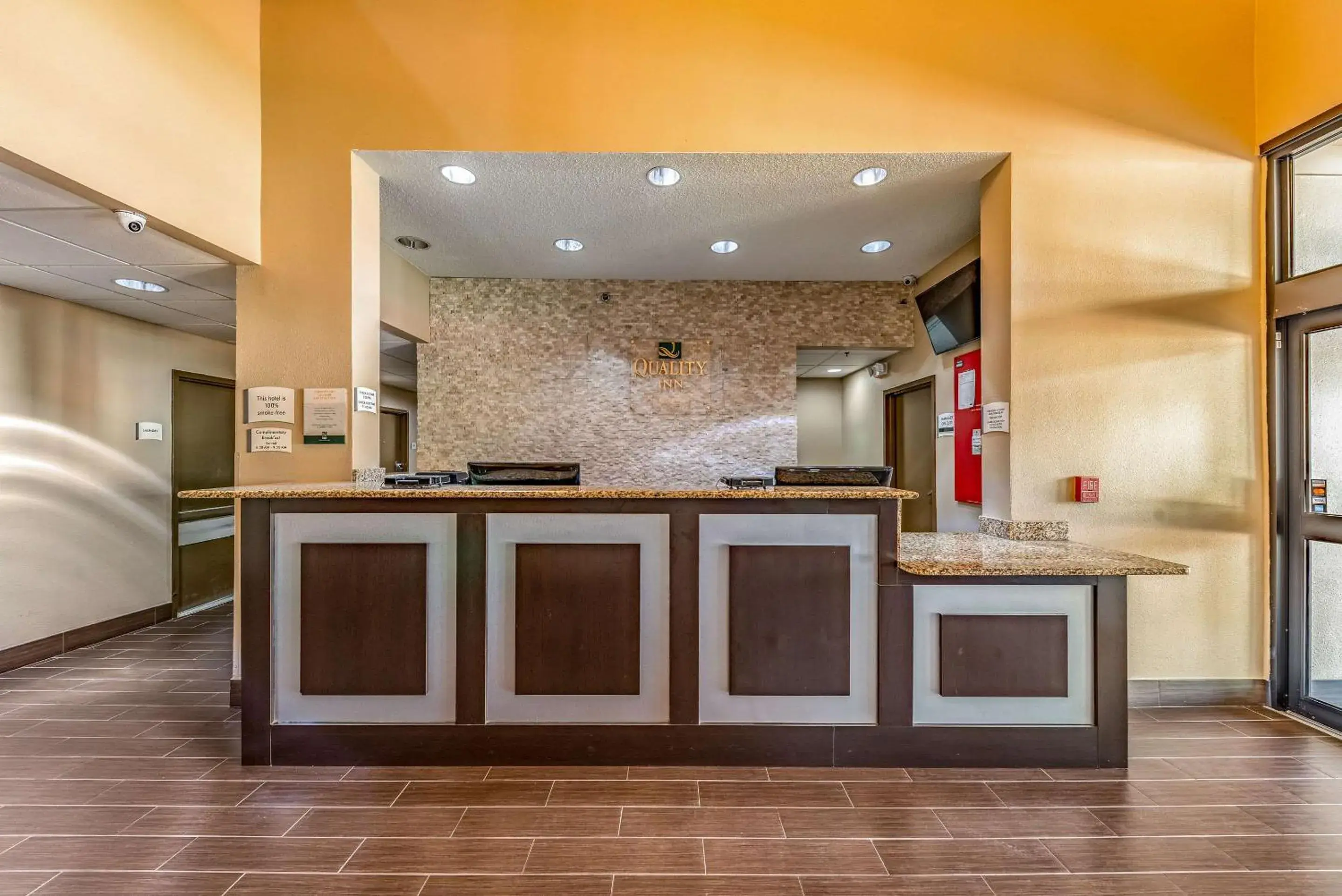 Lobby or reception in Quality Inn West Plano - Dallas Lobby or reception in Quality Inn West Plano - Dallas