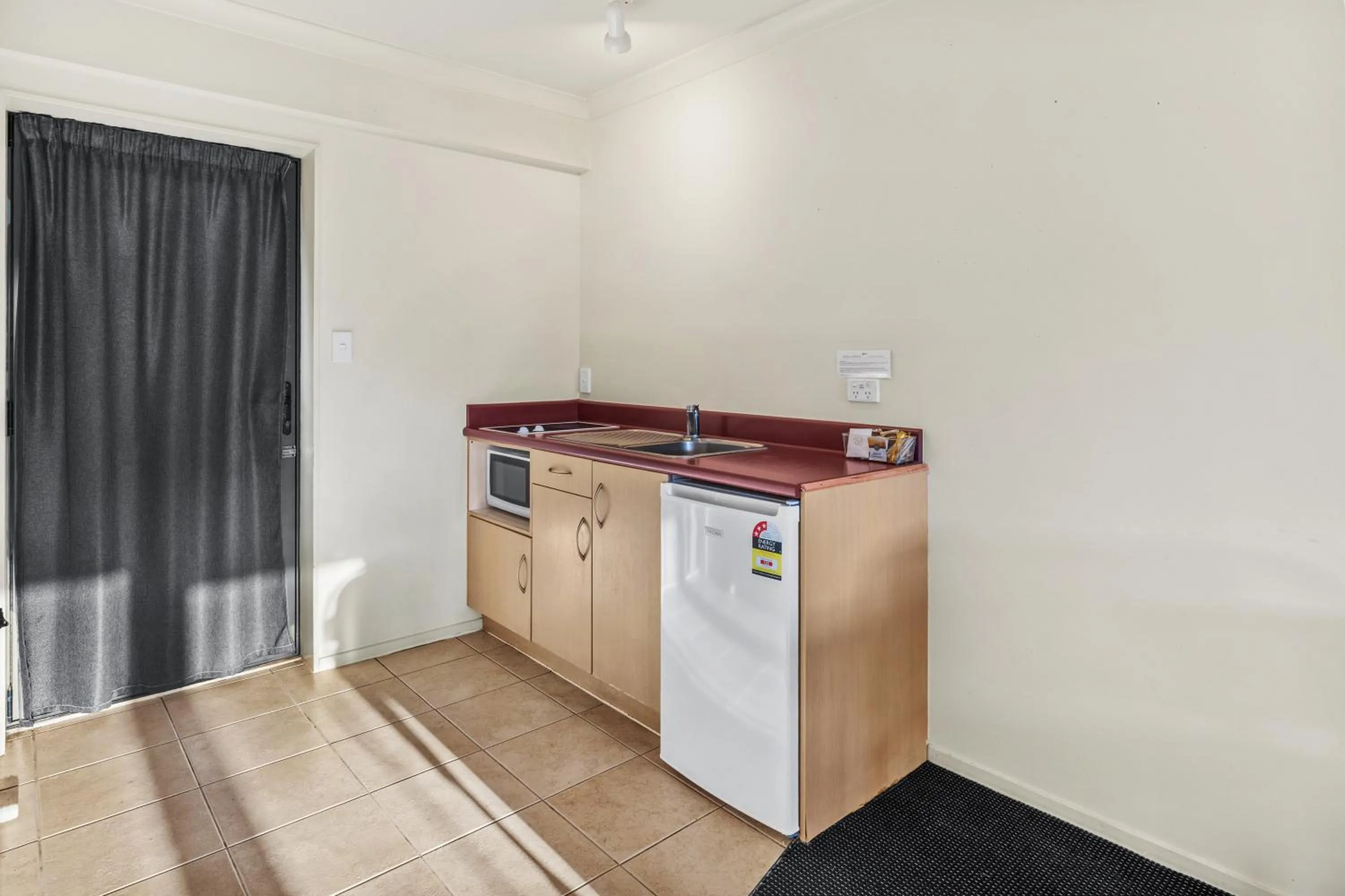 New Castle Motor Lodge