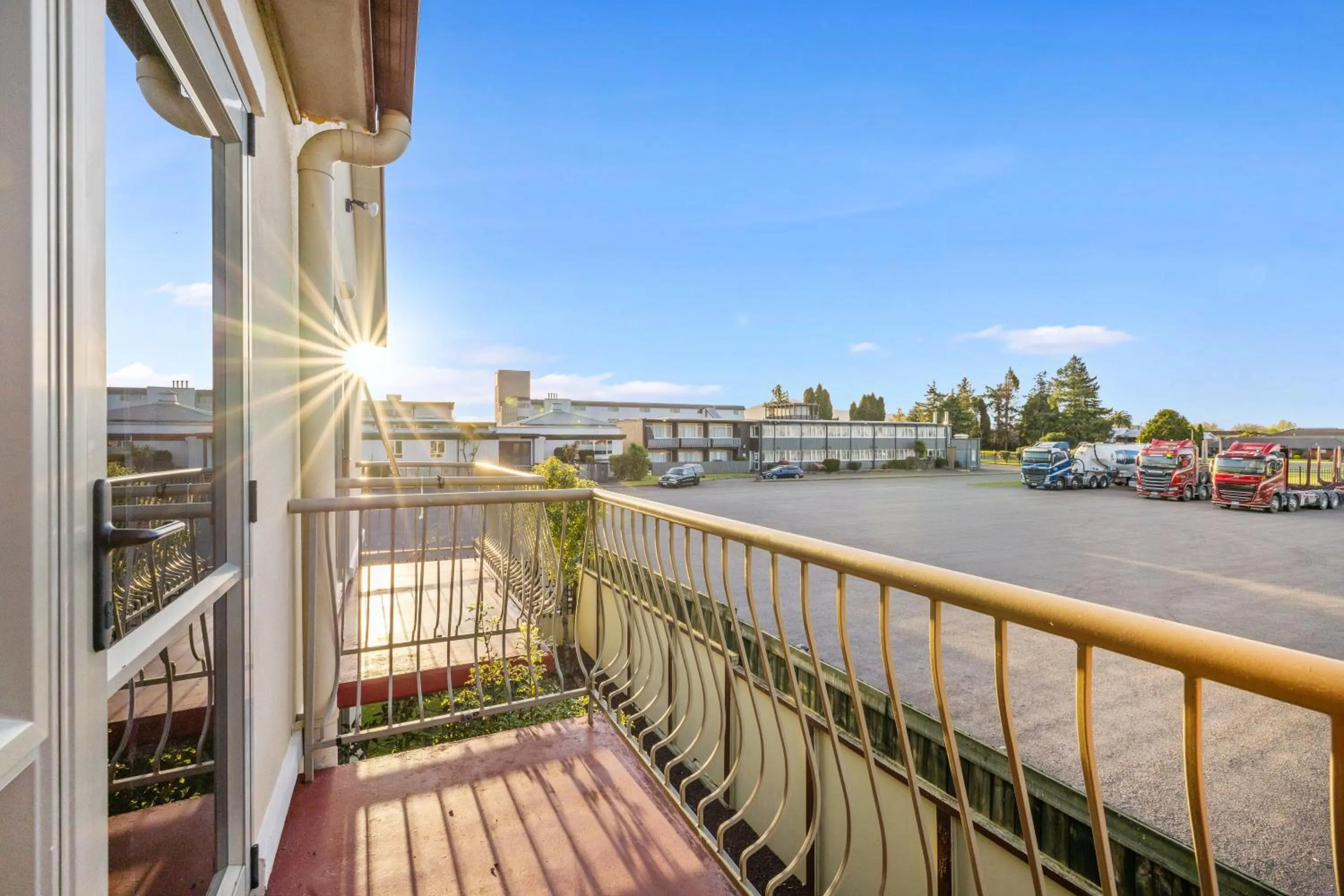 New Castle Motor Lodge