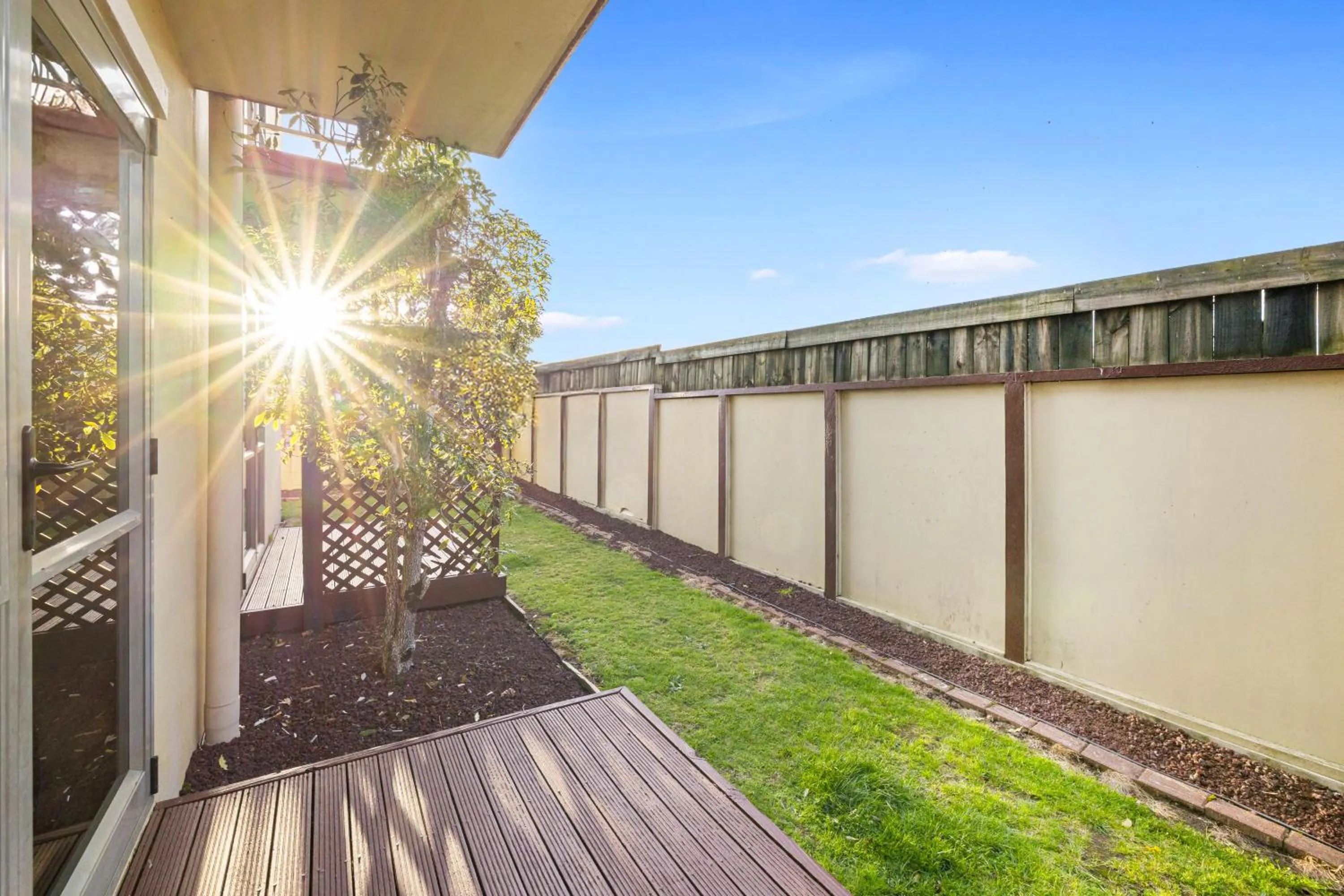 New Castle Motor Lodge