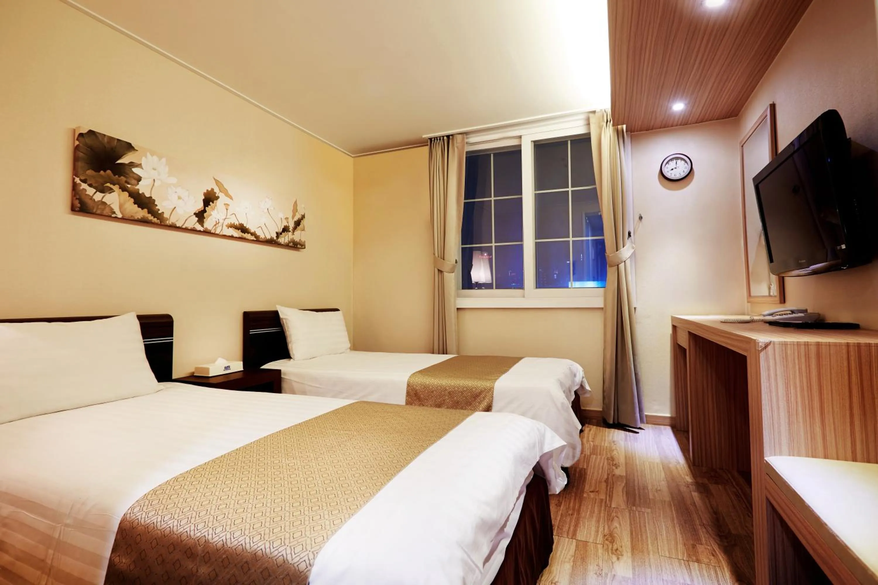 Bedroom, Bed in Uljiro Coop Residence Dongdaemun