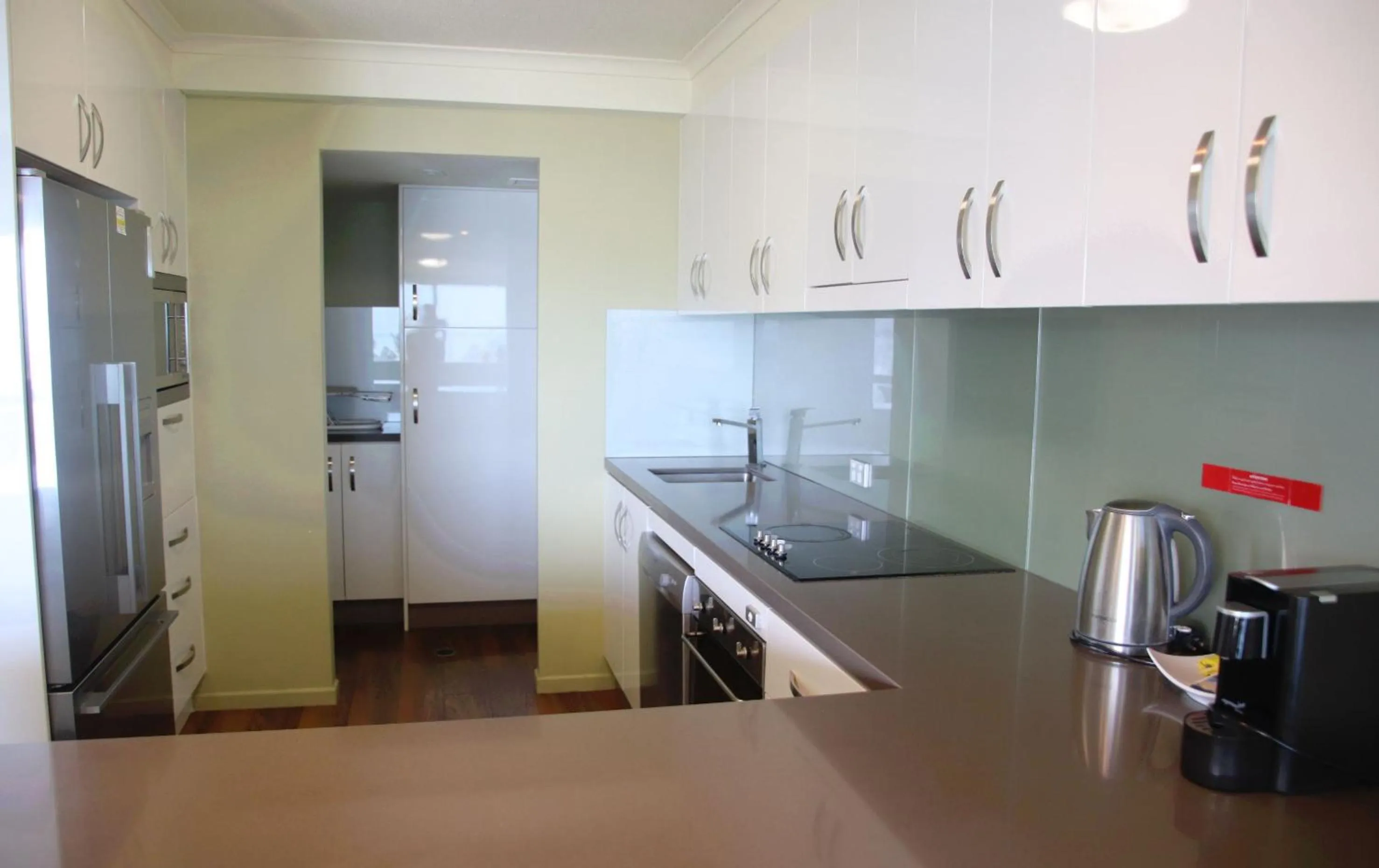 Kitchen or kitchenette in 181 The Esplanade