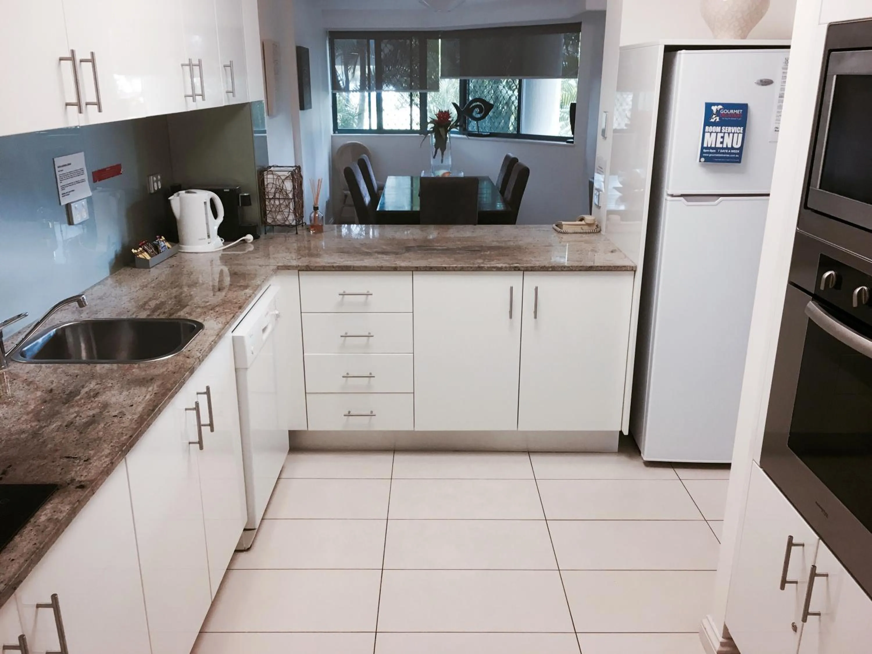 Kitchen or kitchenette in 181 The Esplanade