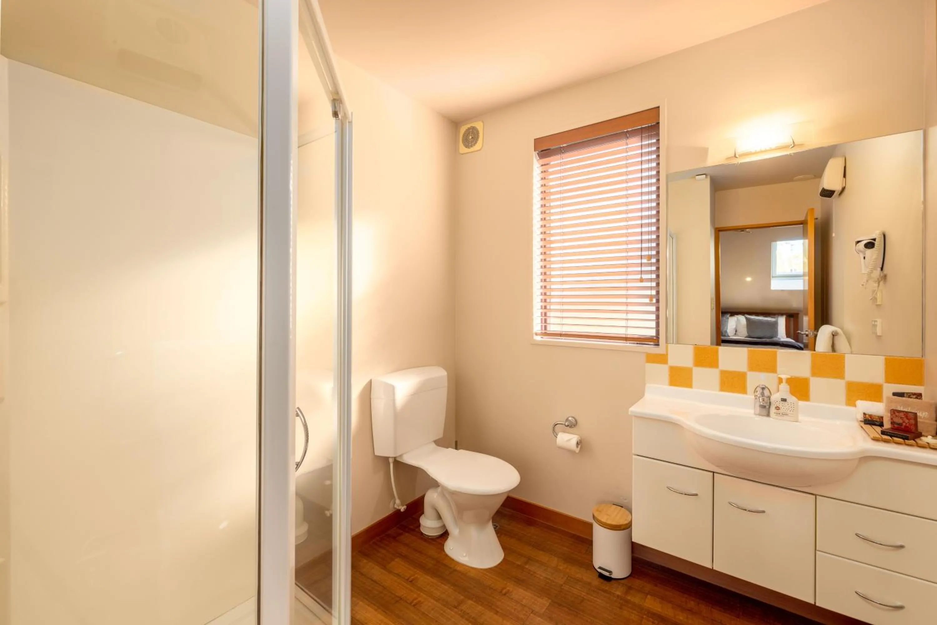 Bathroom in Settlers Boutique Motel