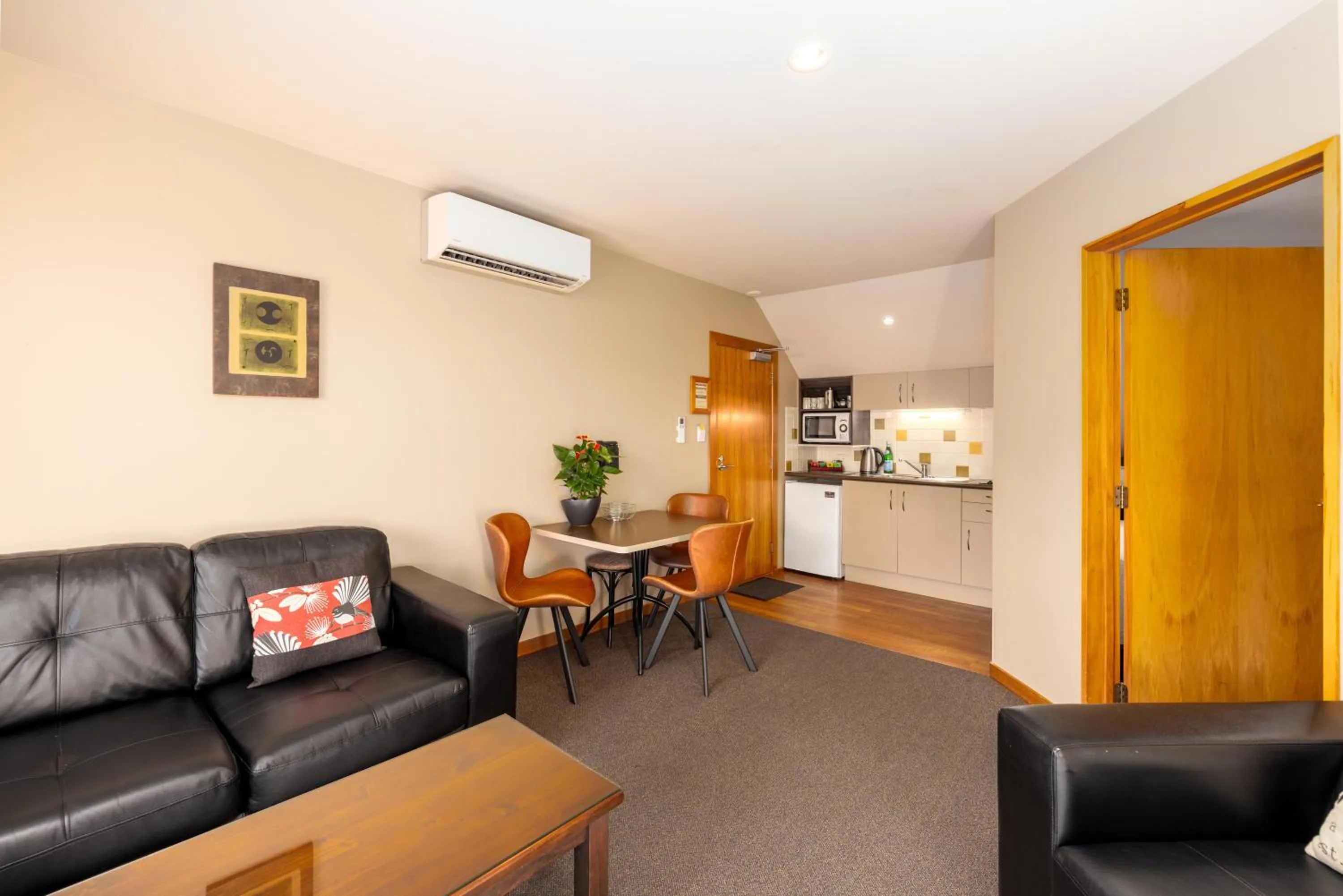 Living room in Settlers Boutique Motel