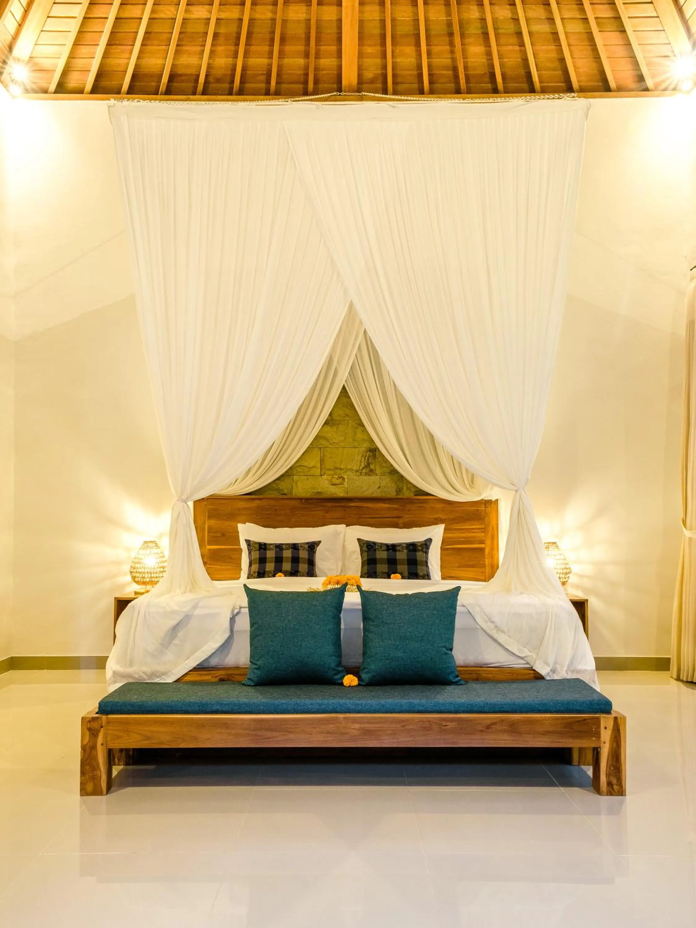 Photo of the whole room, Bed in Way Ubud