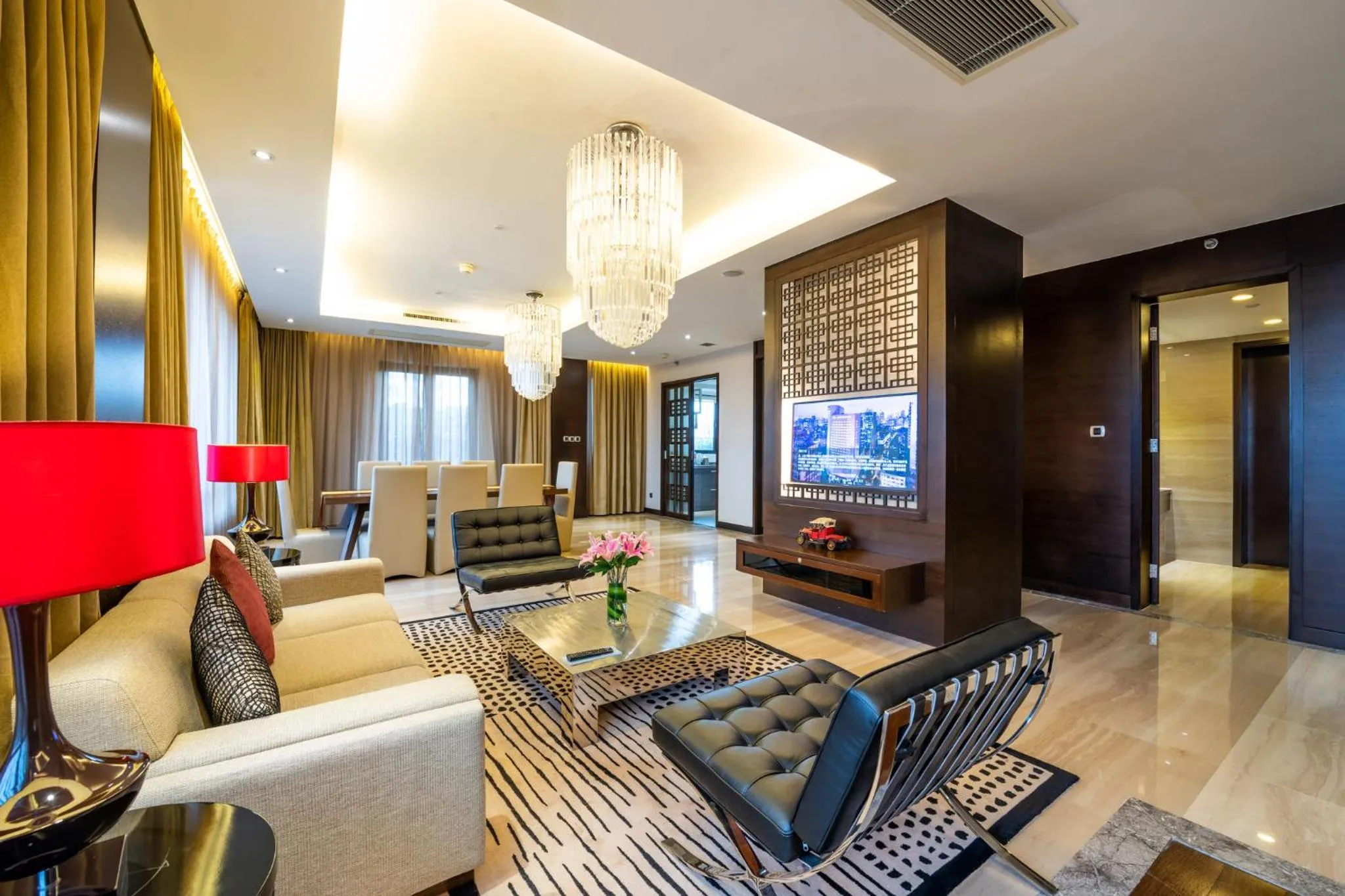 Photo of the whole room in Crowne Plaza Shanghai by IHG