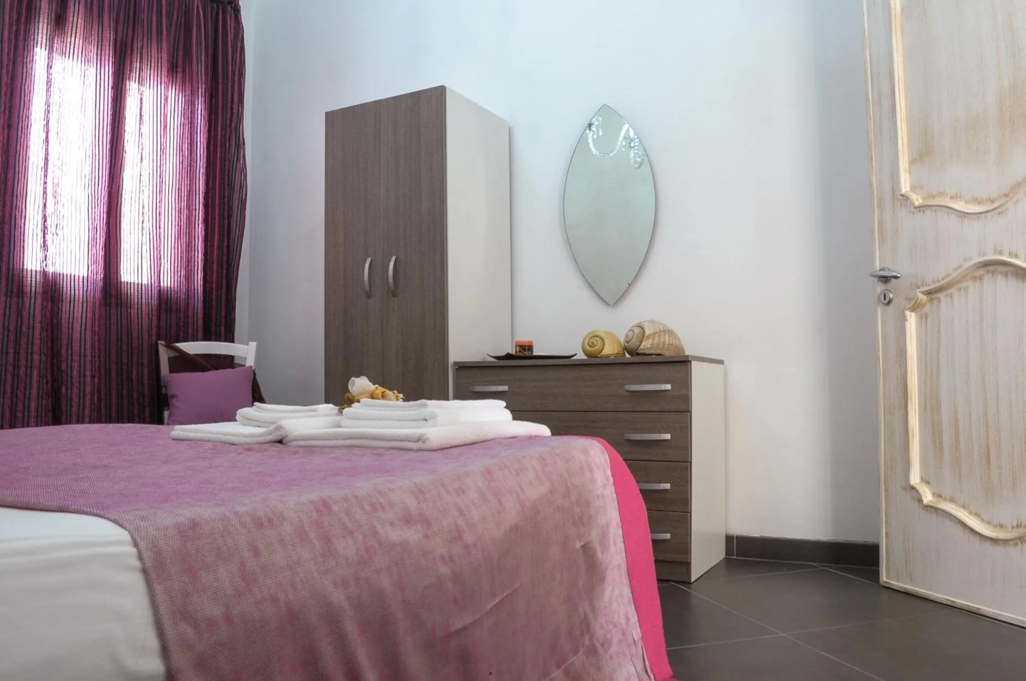 Bed in Baia Di Torre Squillace