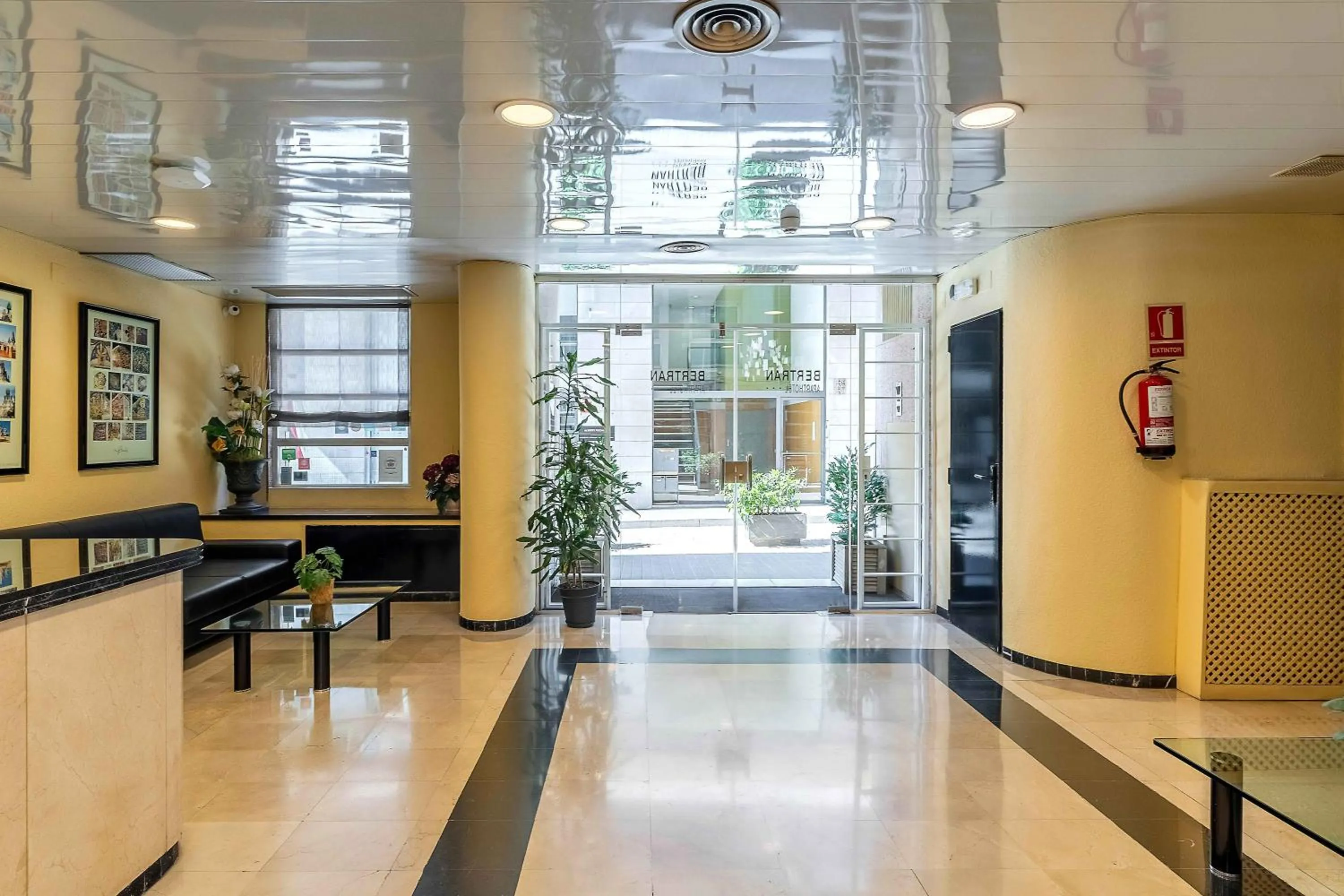 Property building in Aparthotel Bertrán