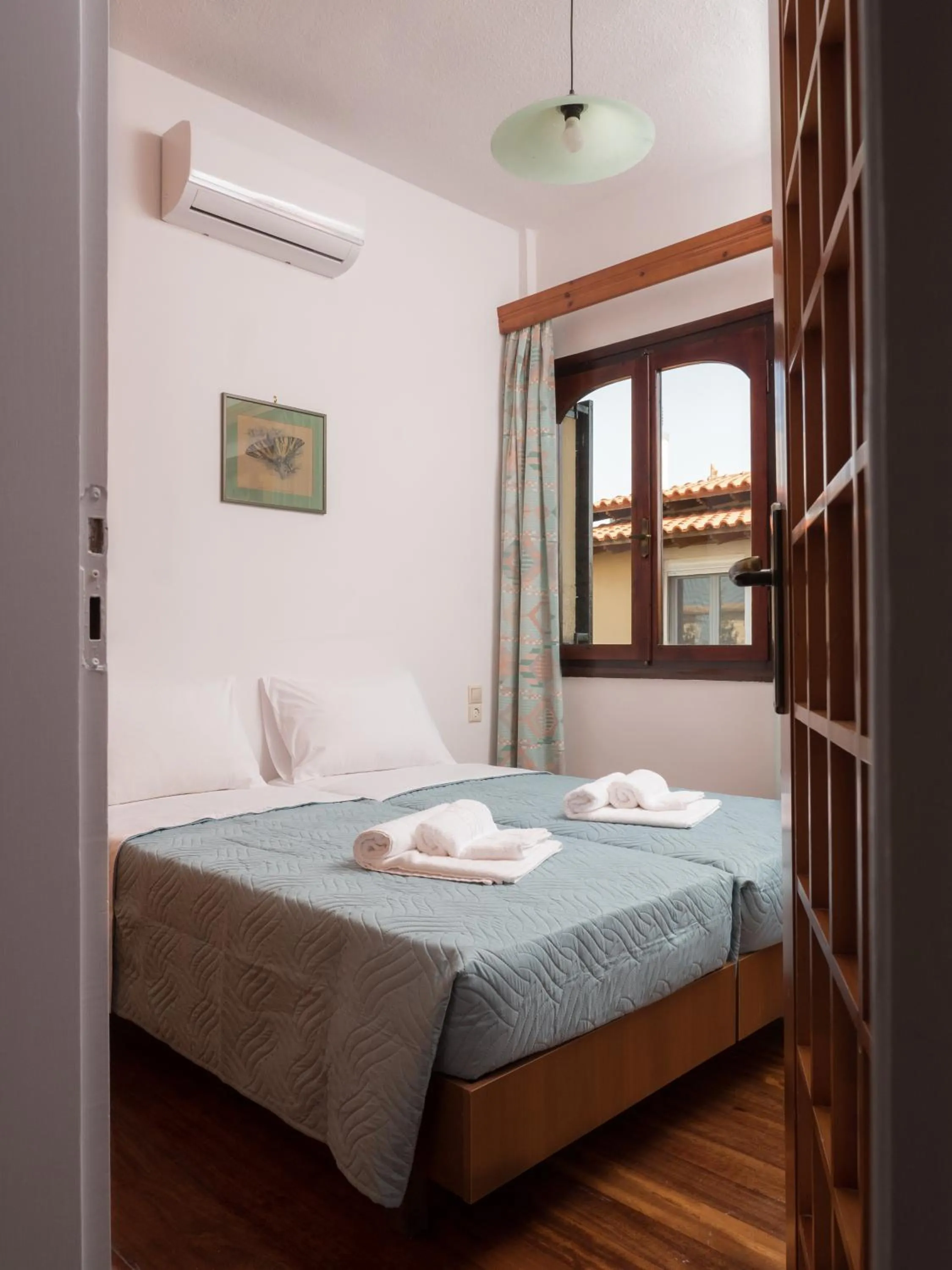 Bed in Romantic Corner Maisonette houses
