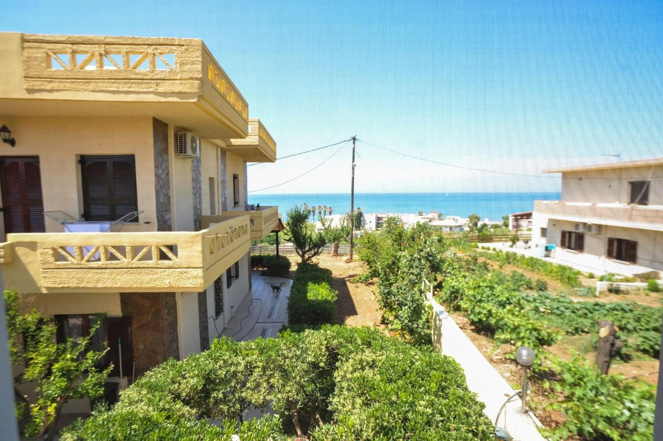 Garden in Romantic Corner Maisonette houses