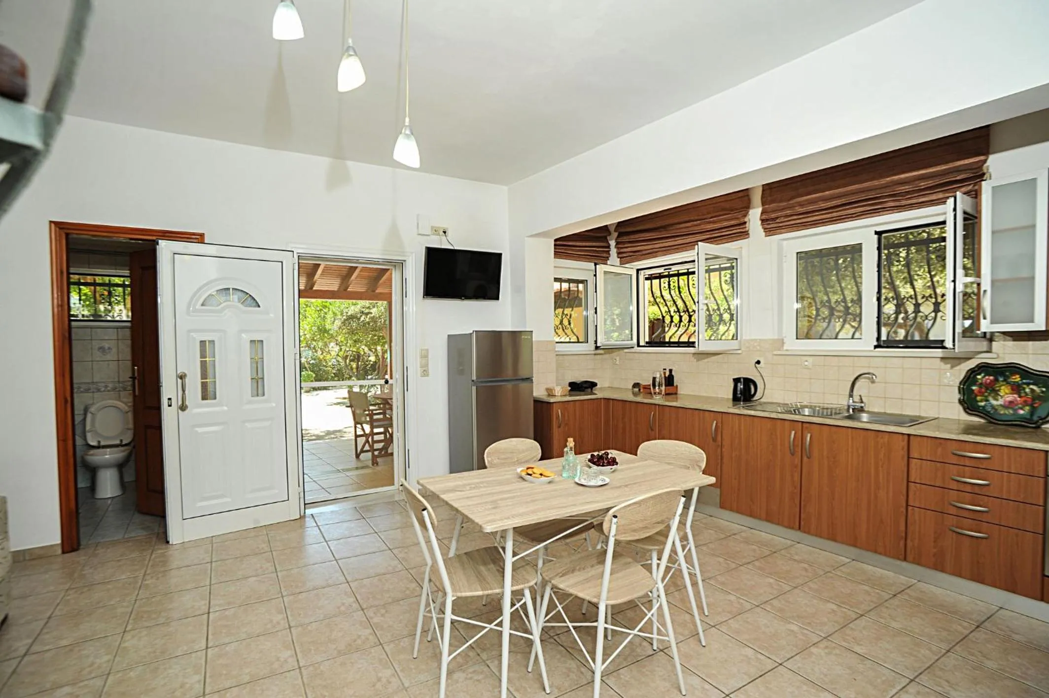 TV and multimedia in Romantic Corner Maisonette houses