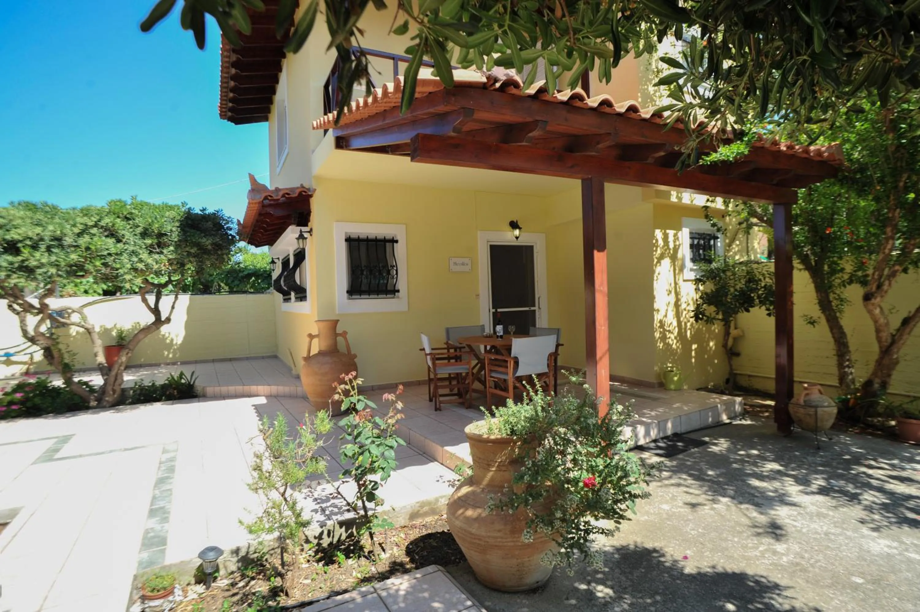 Patio in Romantic Corner Maisonette houses
