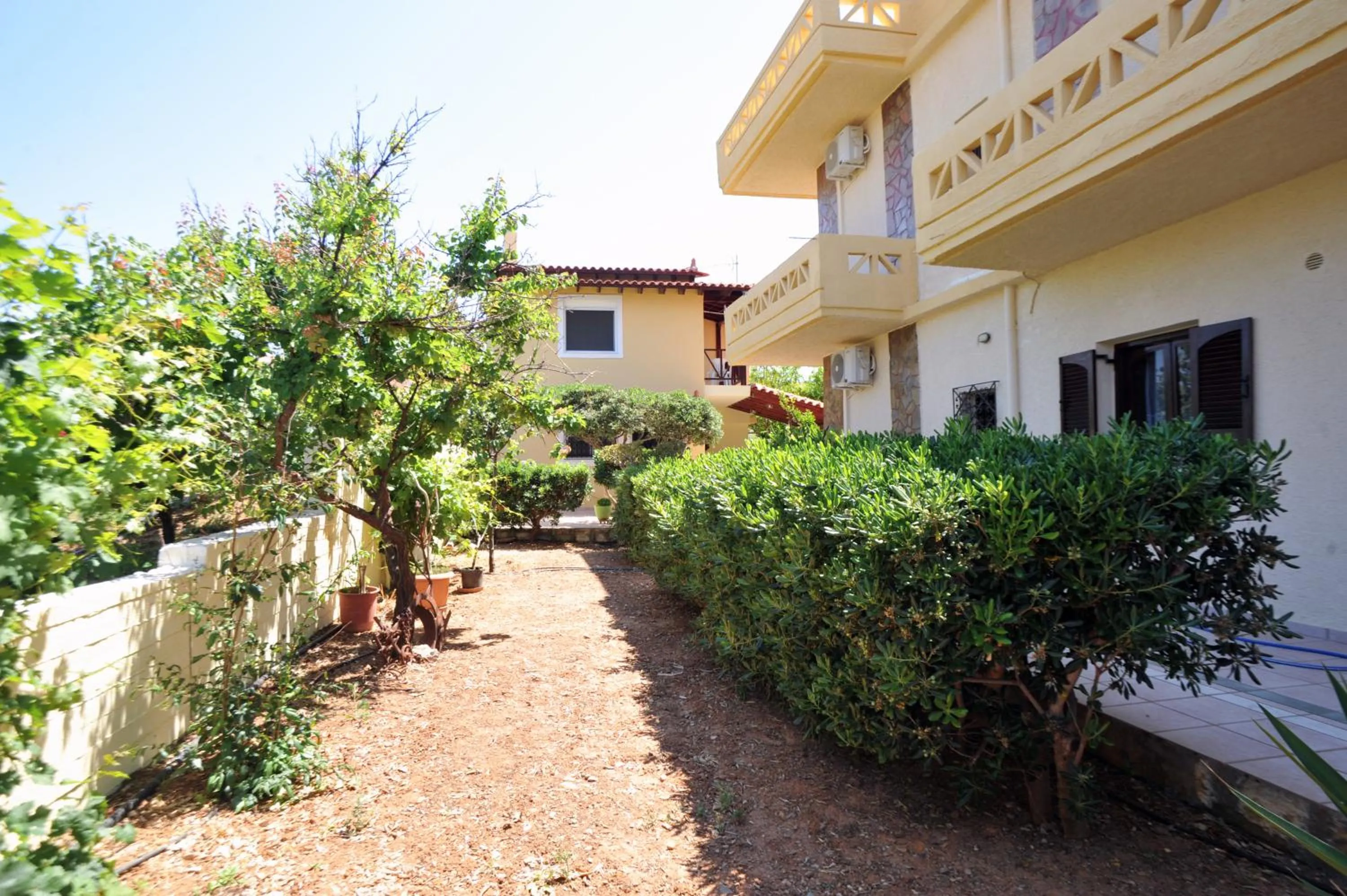 Spring in Romantic Corner Maisonette houses