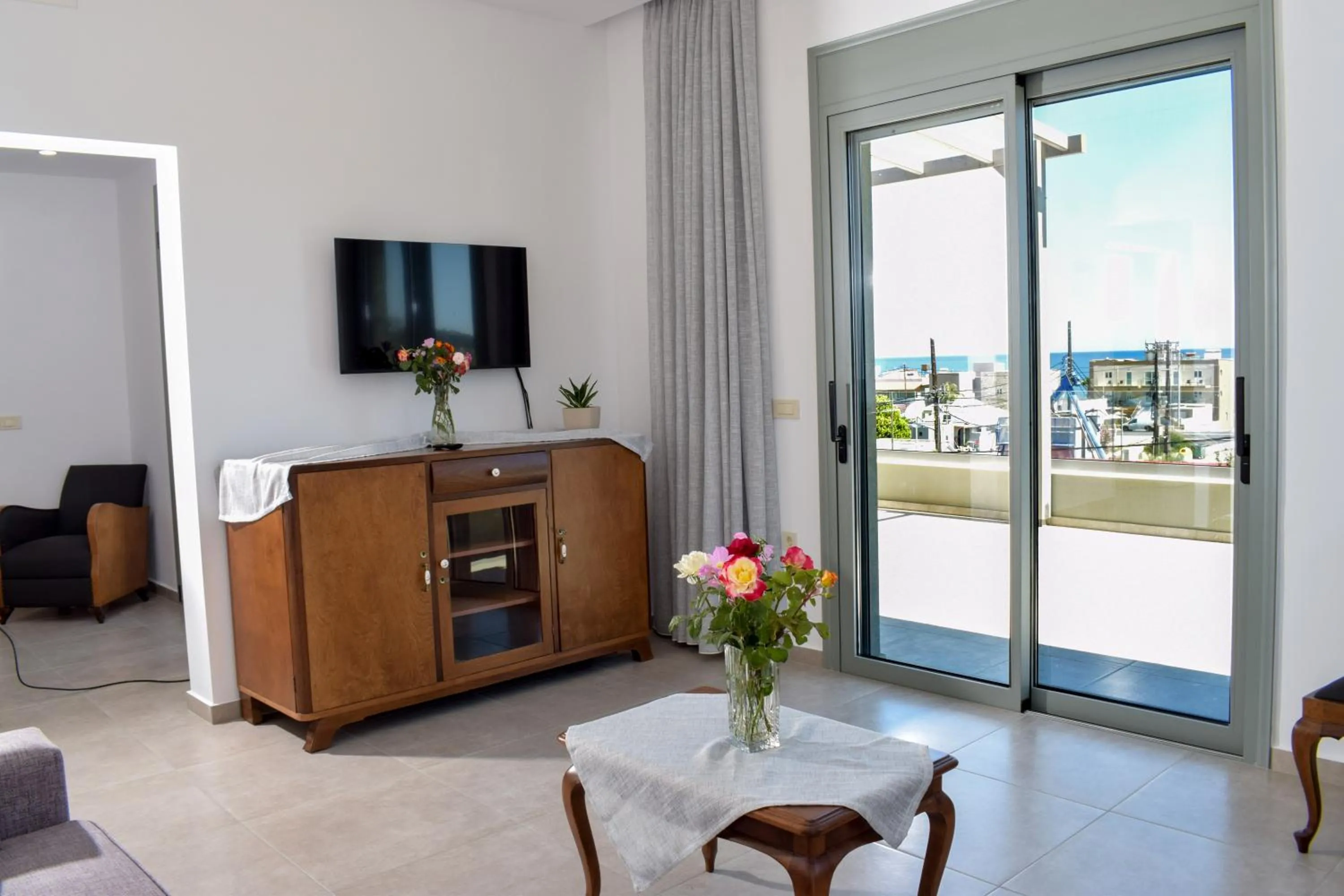 TV and multimedia in Romantic Corner Maisonette houses