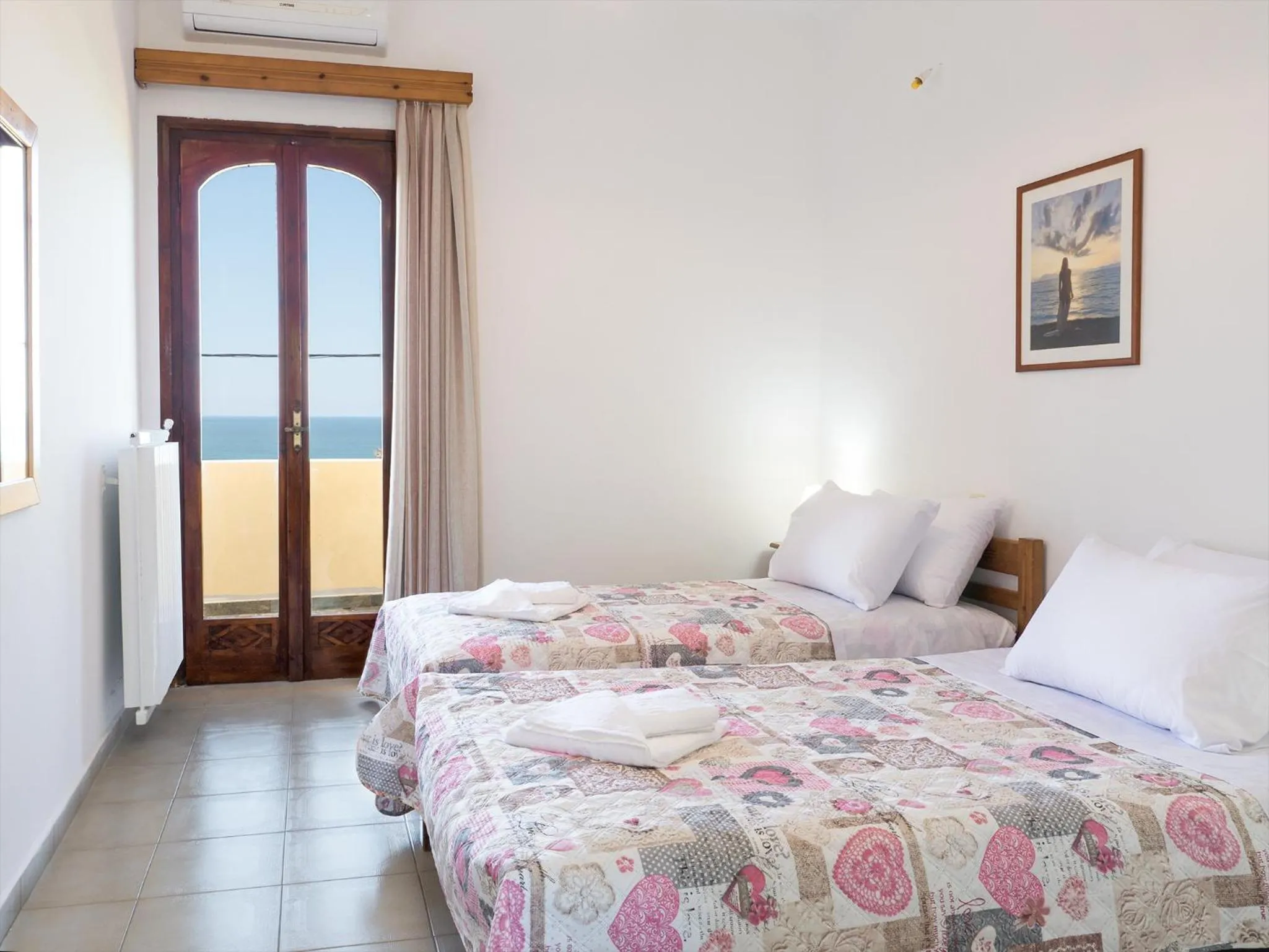 Bed in Romantic Corner Maisonette houses