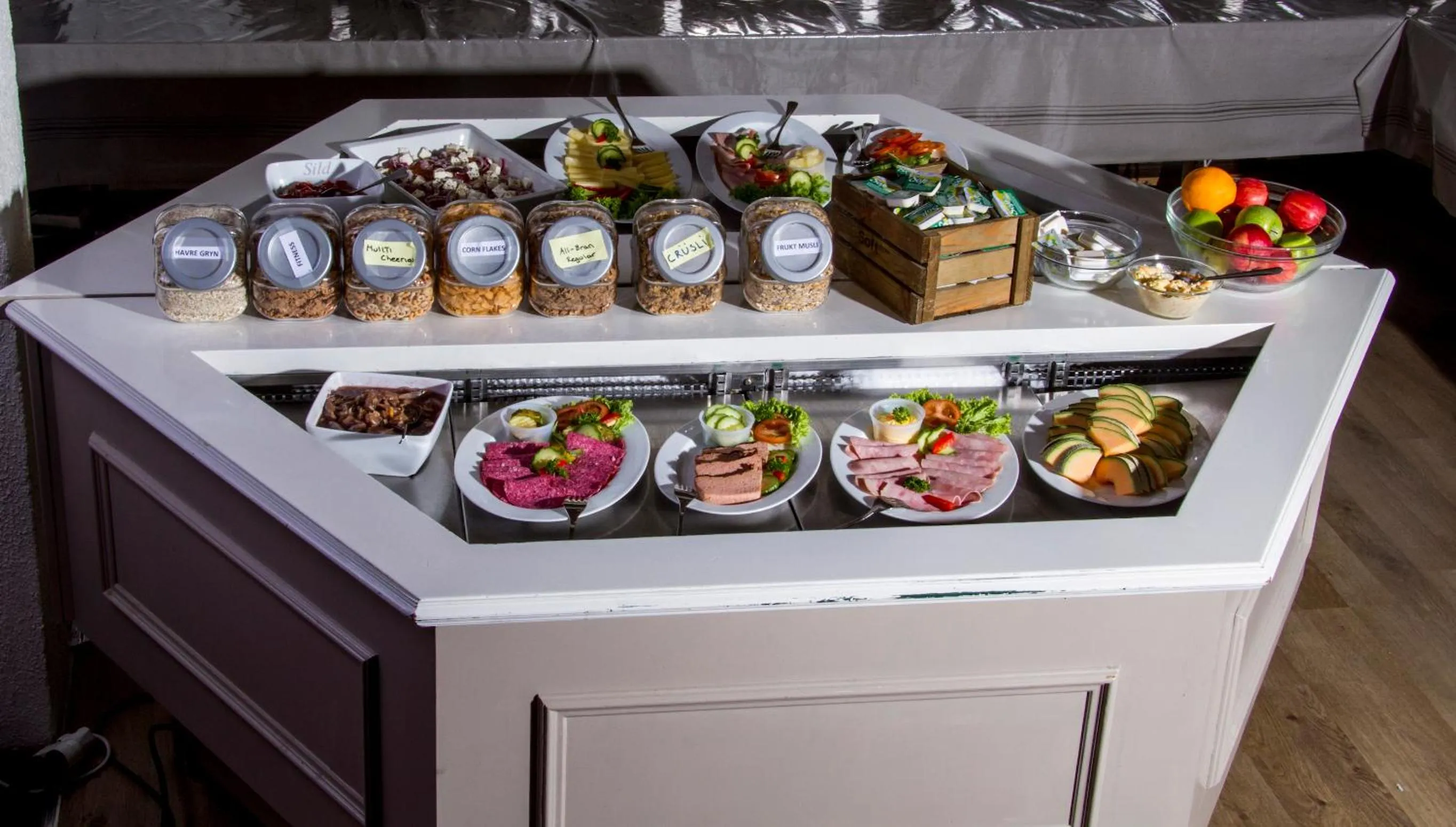 Buffet breakfast in Grimstad Vertshus