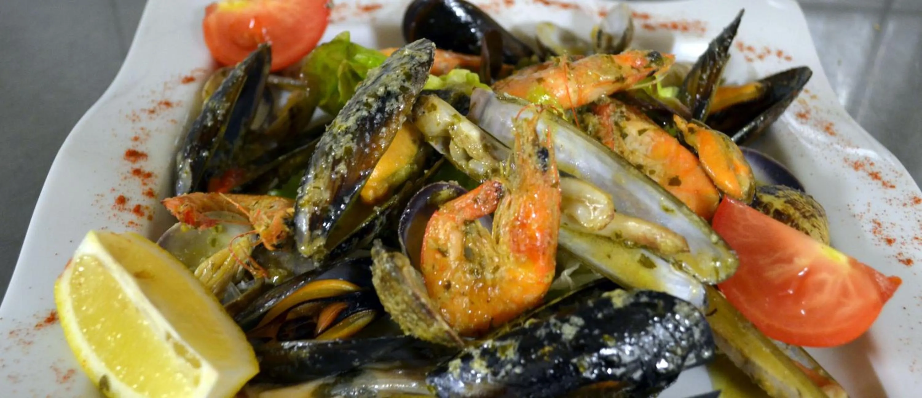 Food close-up in l'Hotel du port