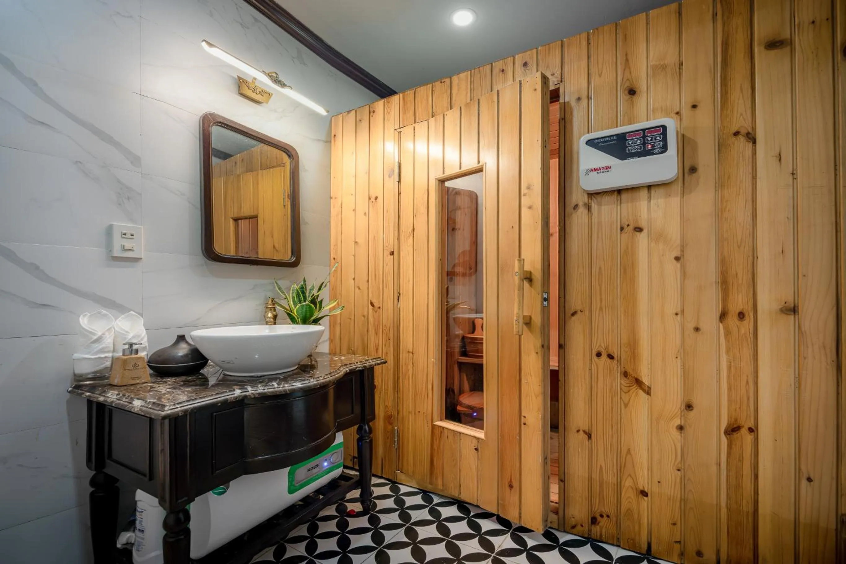 Spa and wellness centre/facilities in Halong Athena Cruise