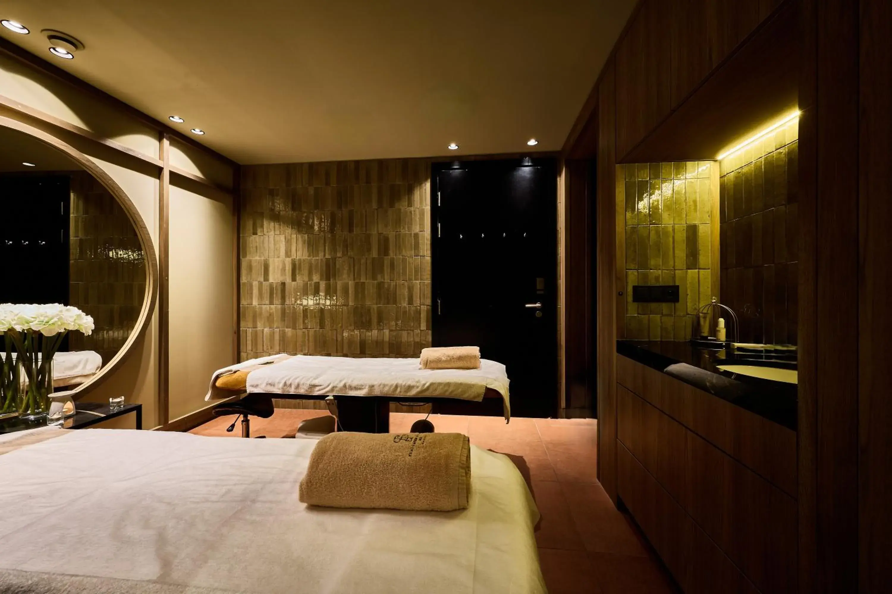 Spa and wellness centre/facilities, Bed in Platinum Palace Boutique Hotel & SPA Spa and wellness centre/facilities, Bed in Platinum Palace Boutique Hotel & SPA
