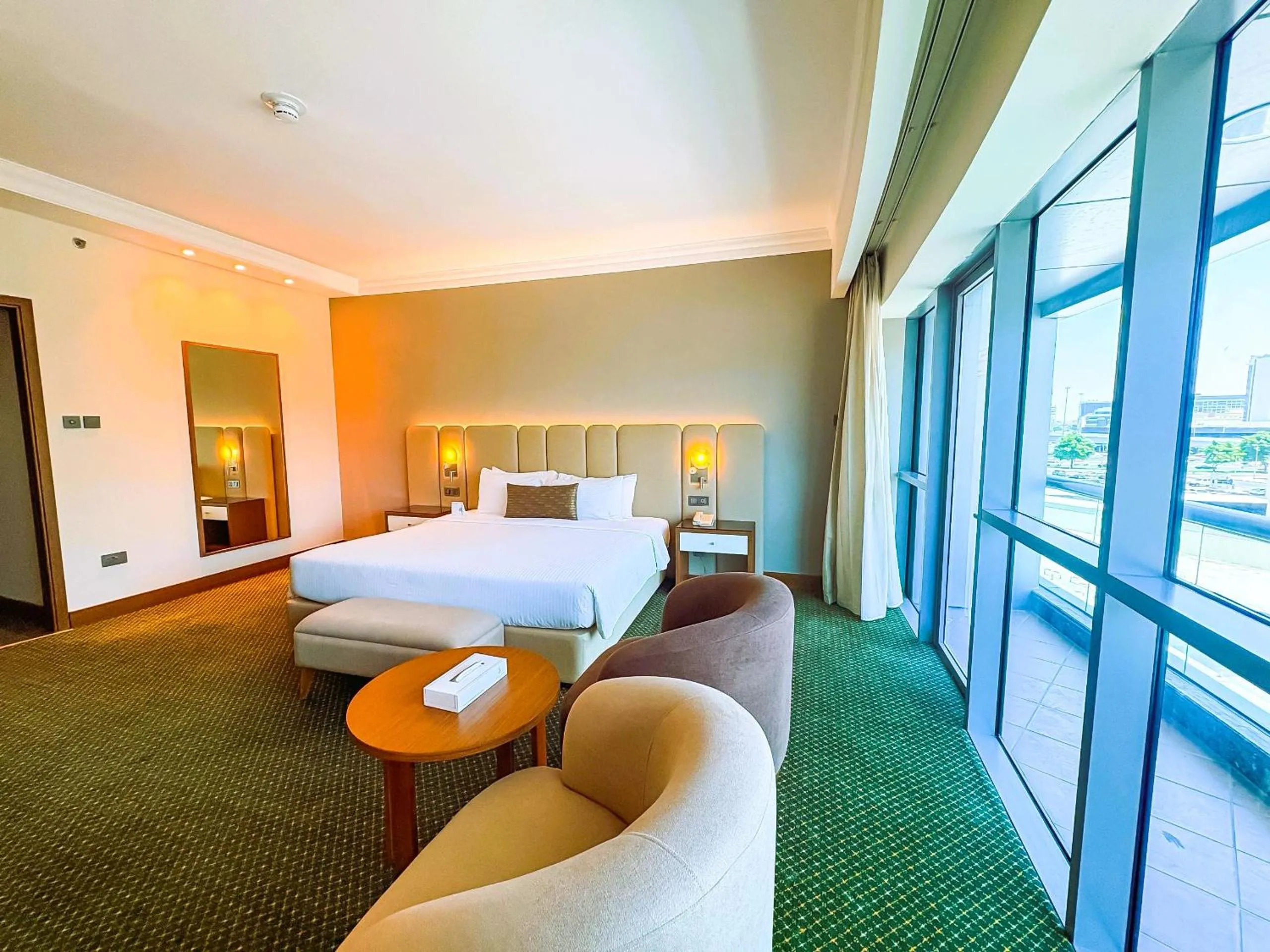 Bedroom, Bed in City Seasons Hotel Dubai