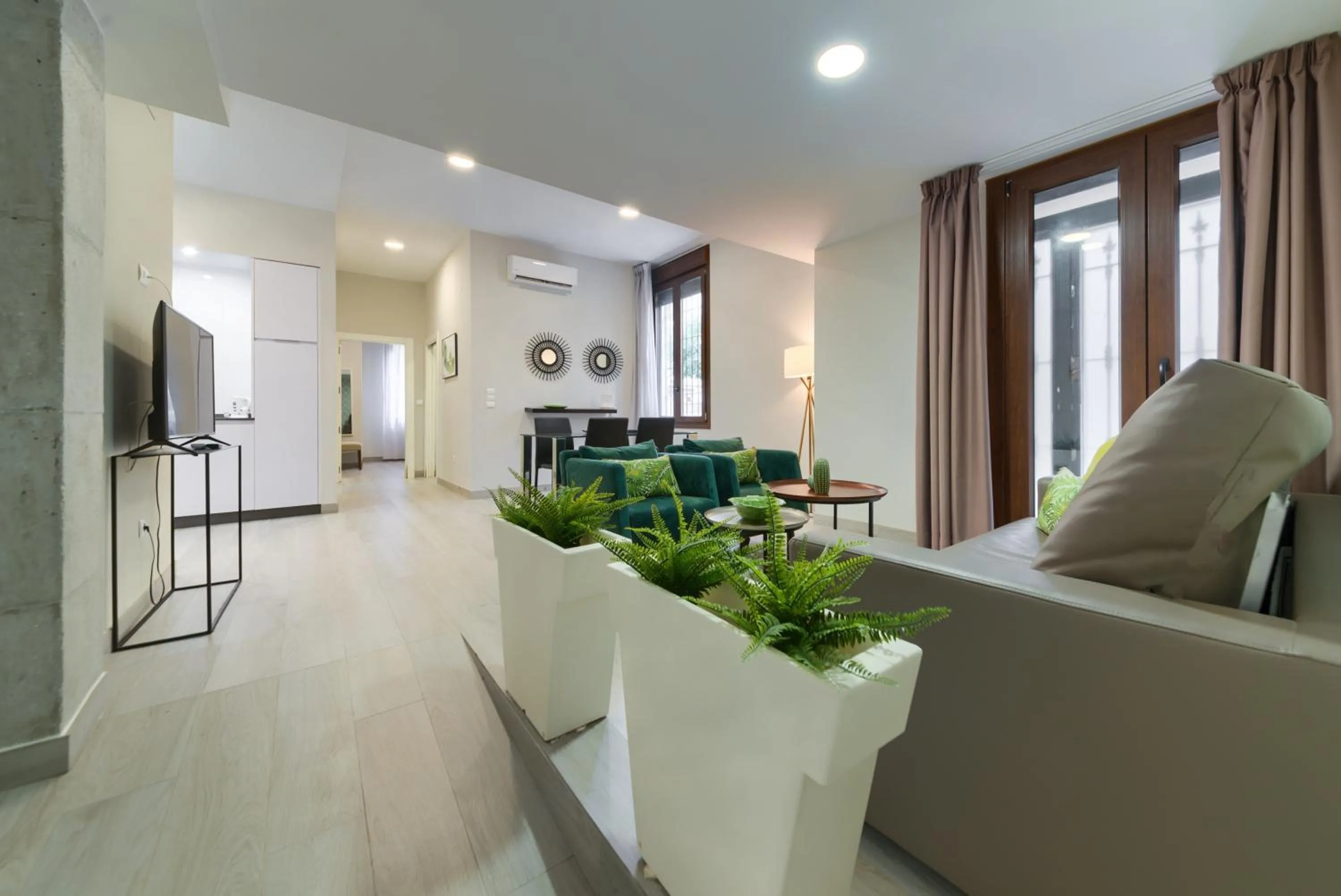 TV and multimedia in Holidays2Malaga Suites