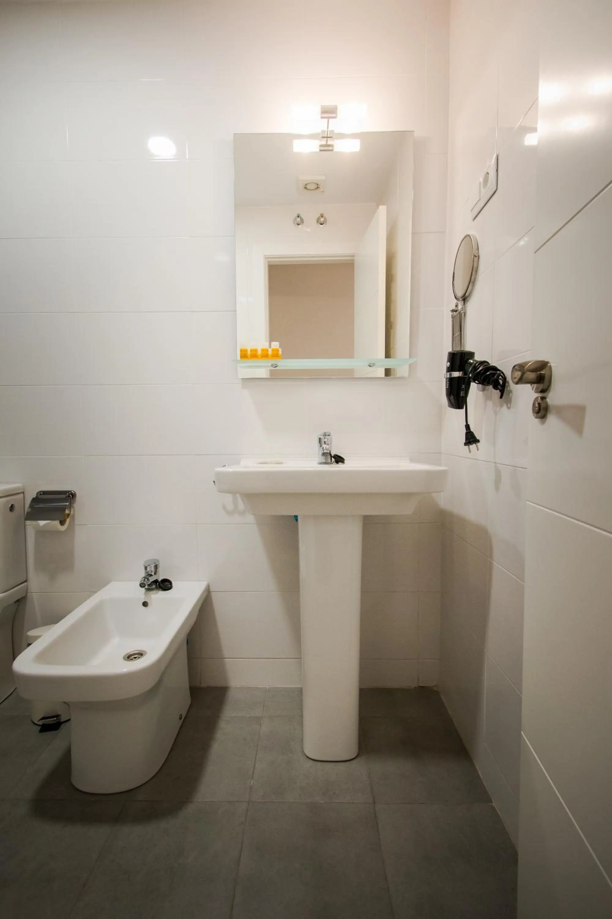 Bathroom in Holidays2Malaga Suites