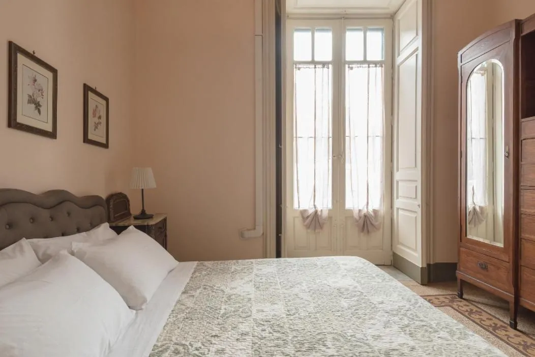 Bed in Palazzo Arcidiacono - luxury holidays