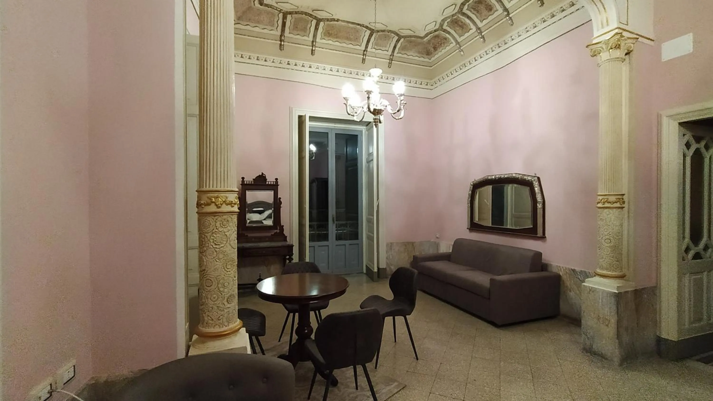 Bedroom in Palazzo Arcidiacono - luxury holidays