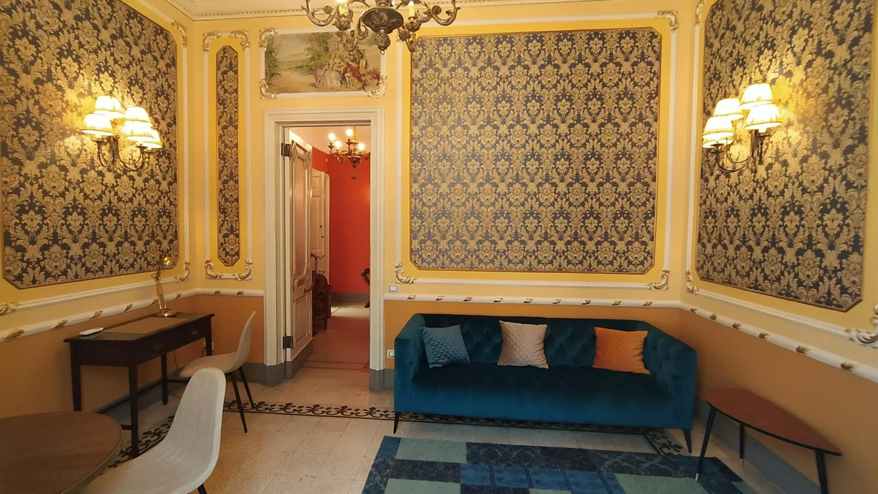 Living room in Palazzo Arcidiacono - luxury holidays