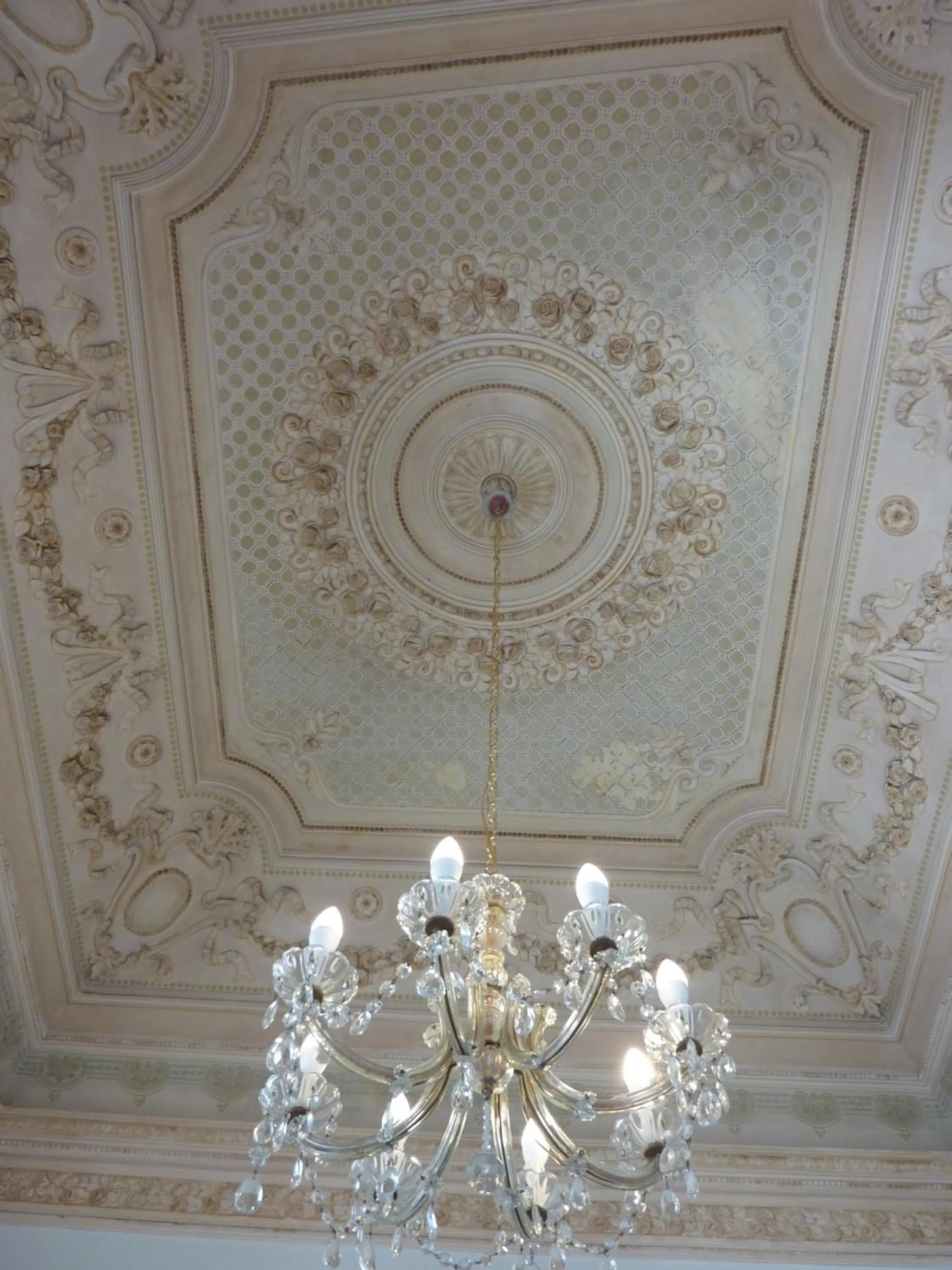 Decorative detail in Palazzo Arcidiacono - luxury holidays