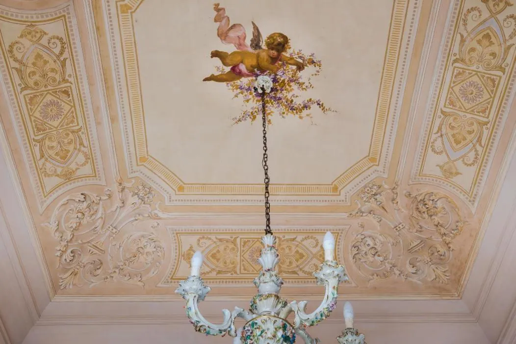 Decorative detail in Palazzo Arcidiacono - luxury holidays