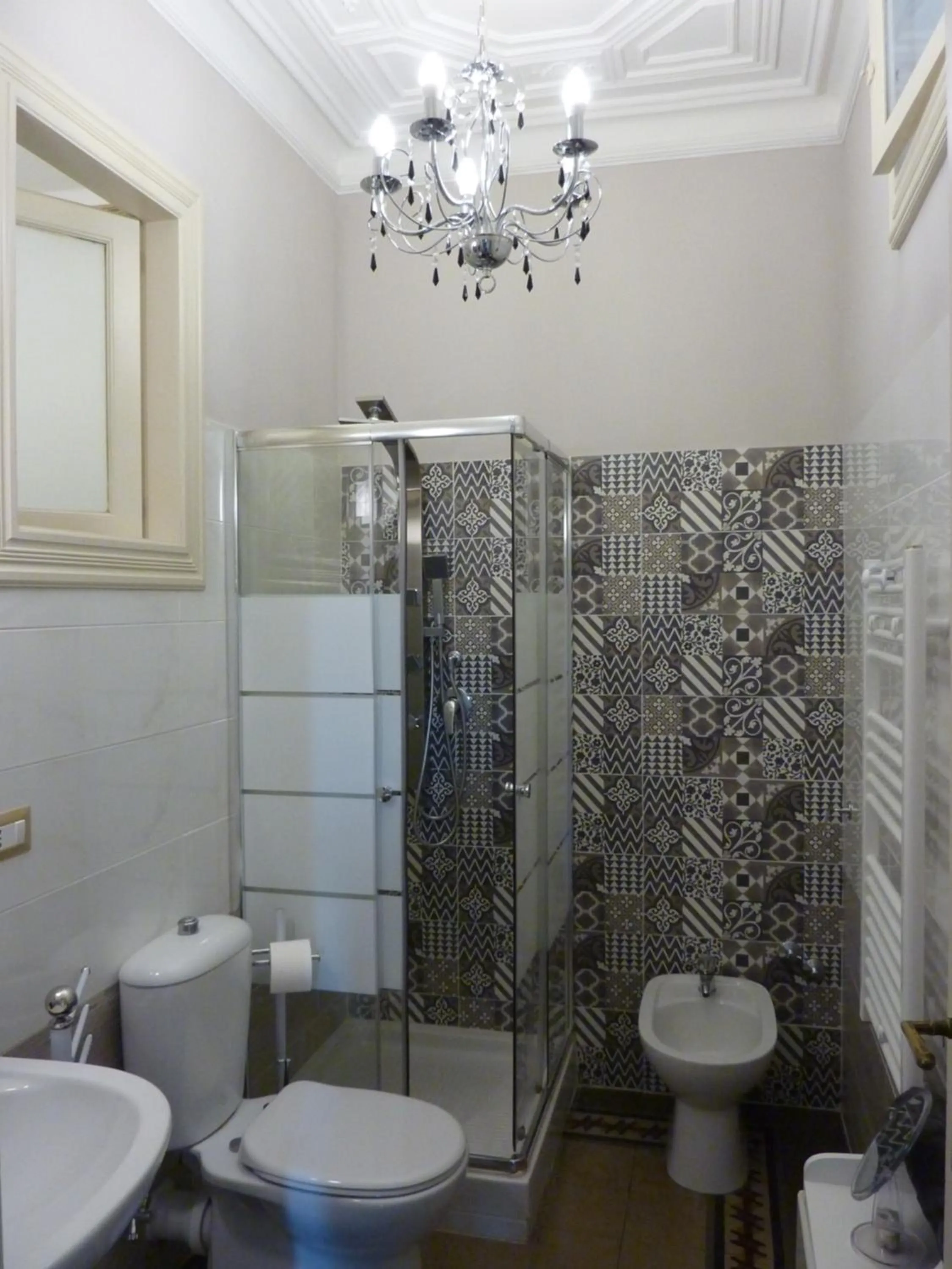 Shower in Palazzo Arcidiacono - luxury holidays