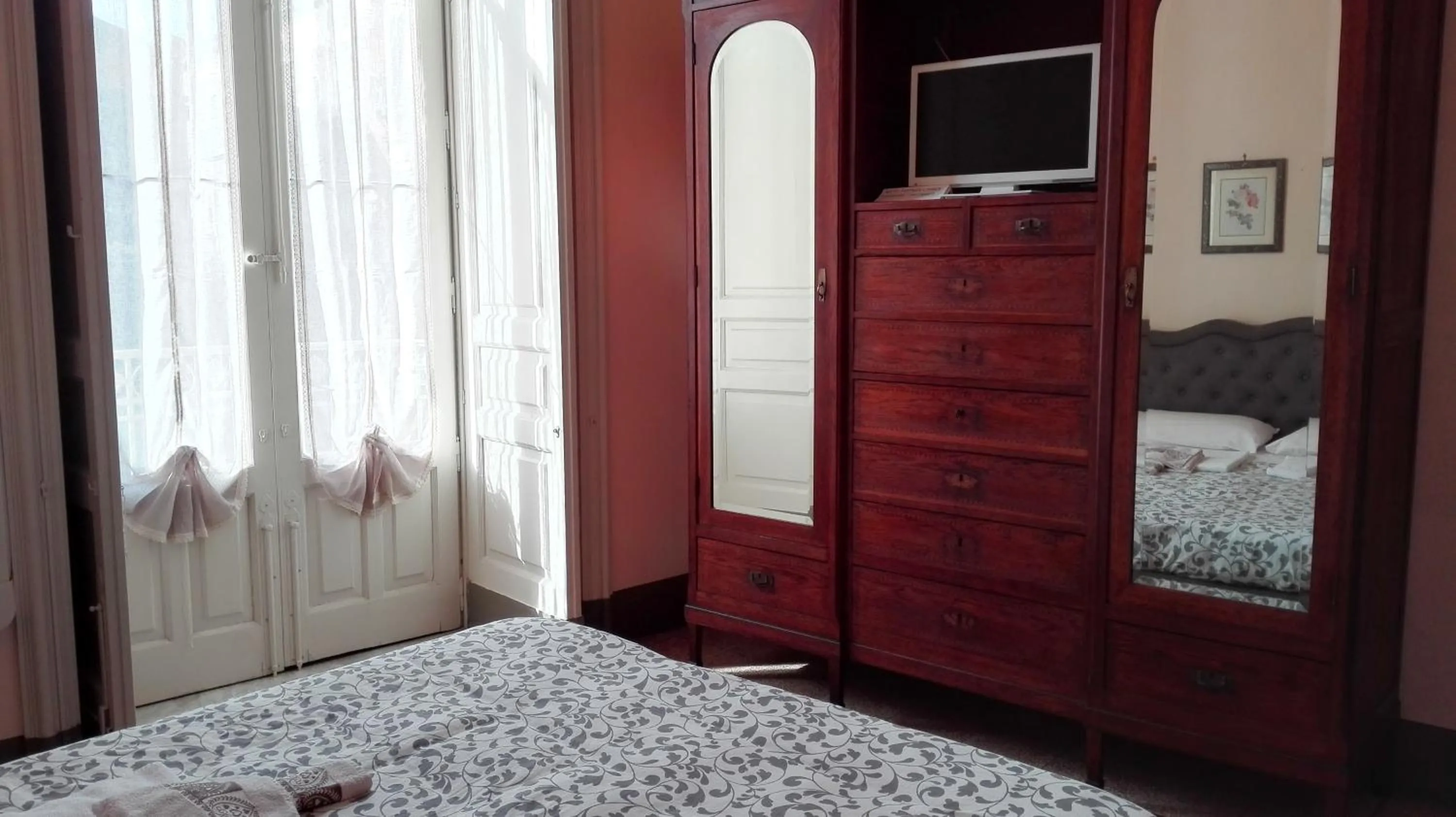 Bedroom, Bed in Palazzo Arcidiacono - luxury holidays