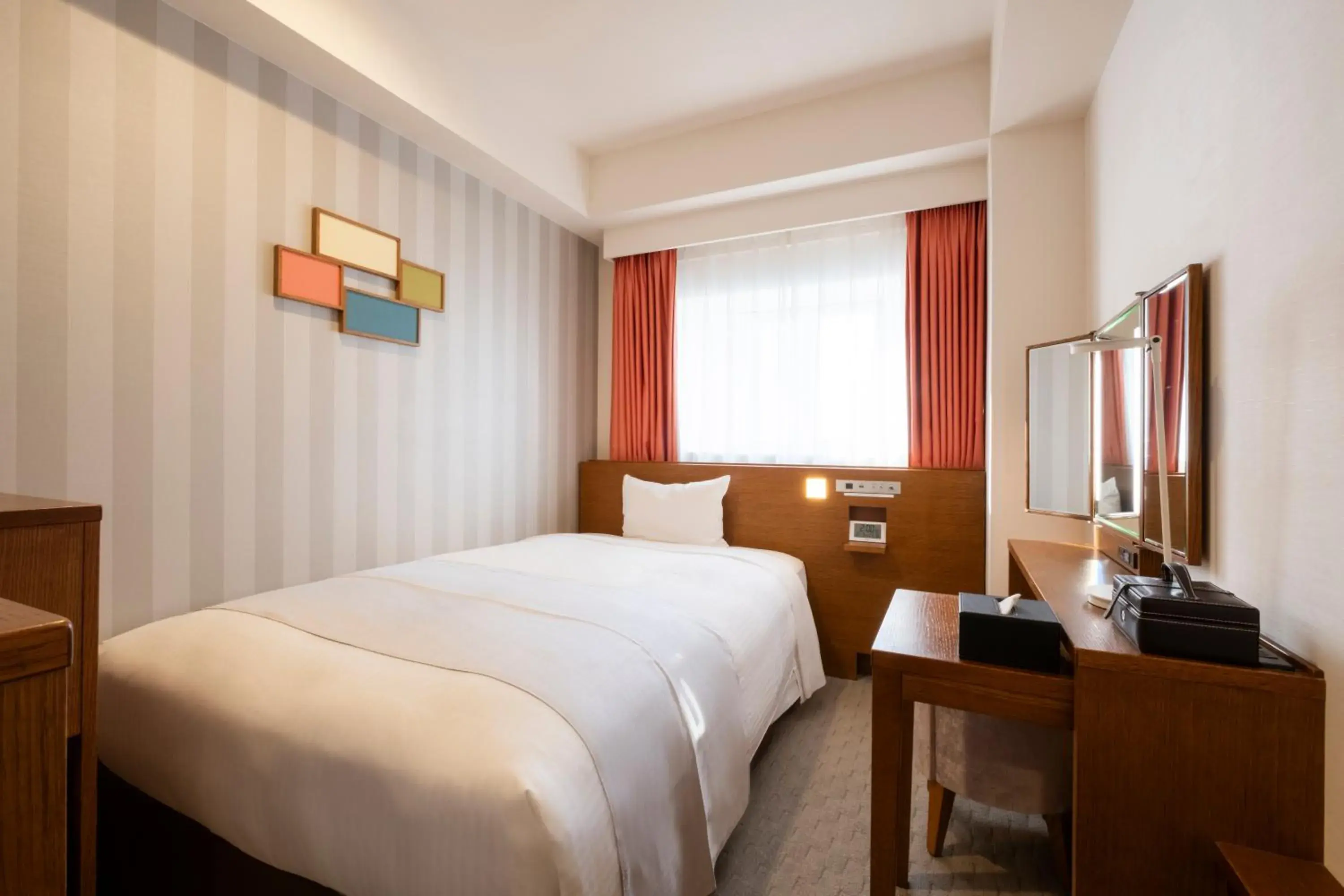 Photo of the whole room, Bed in Shinjuku Washington Hotel Photo of the whole room, Bed in Shinjuku Washington Hotel