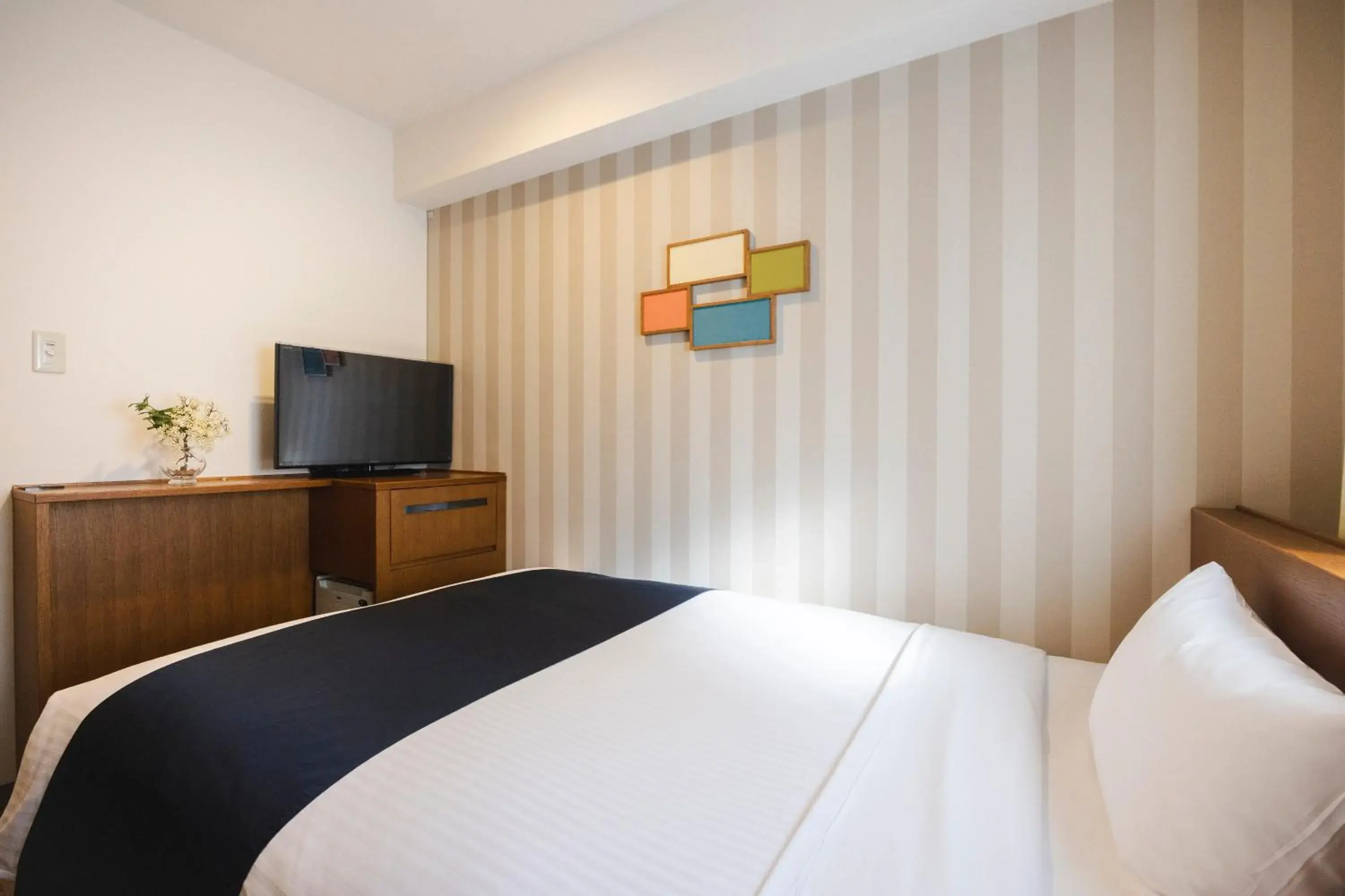 Photo of the whole room, Bed in Shinjuku Washington Hotel Photo of the whole room, Bed in Shinjuku Washington Hotel