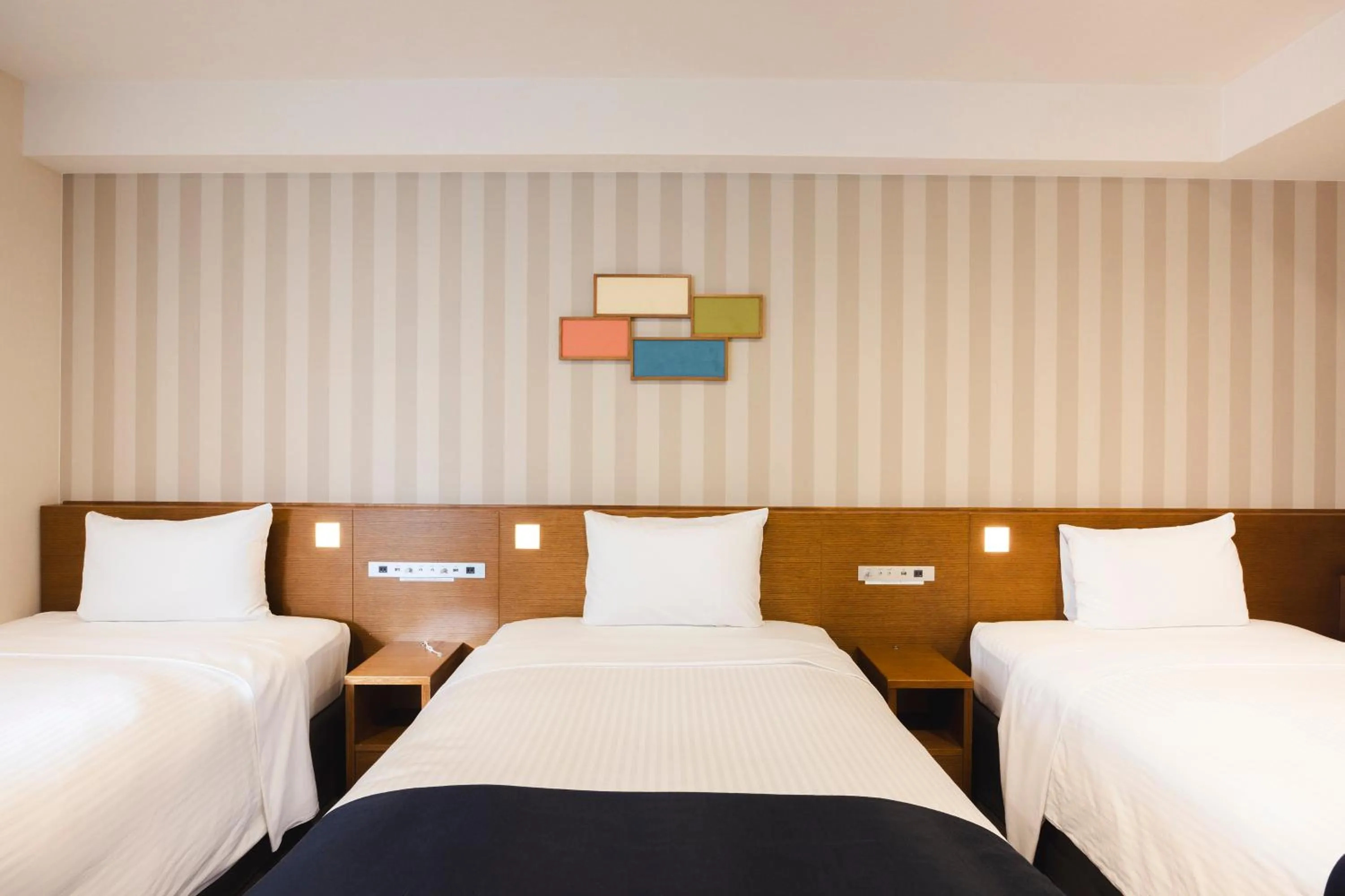 Photo of the whole room, Bed in Shinjuku Washington Hotel